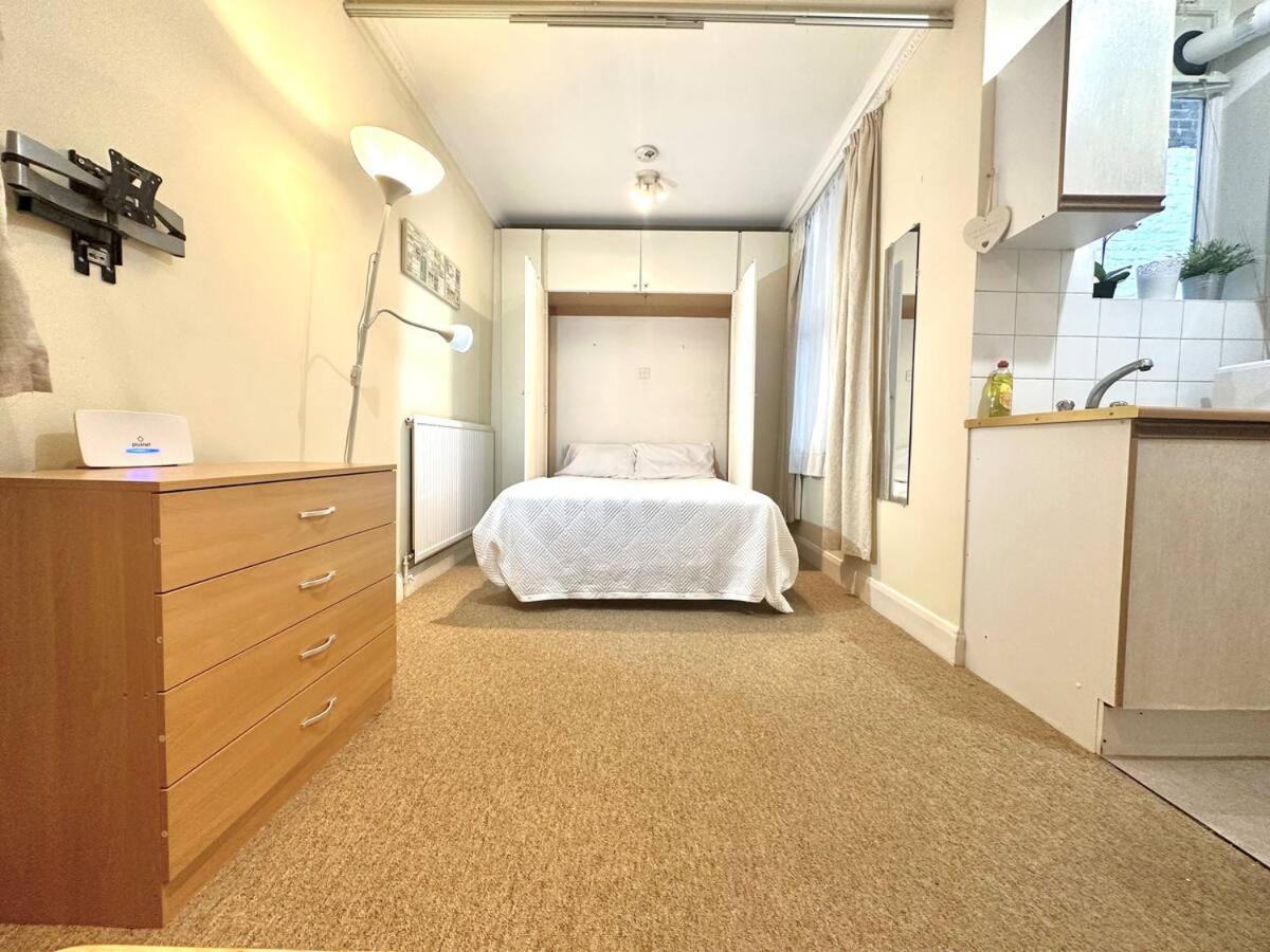 Flat In Paddington Apartment *