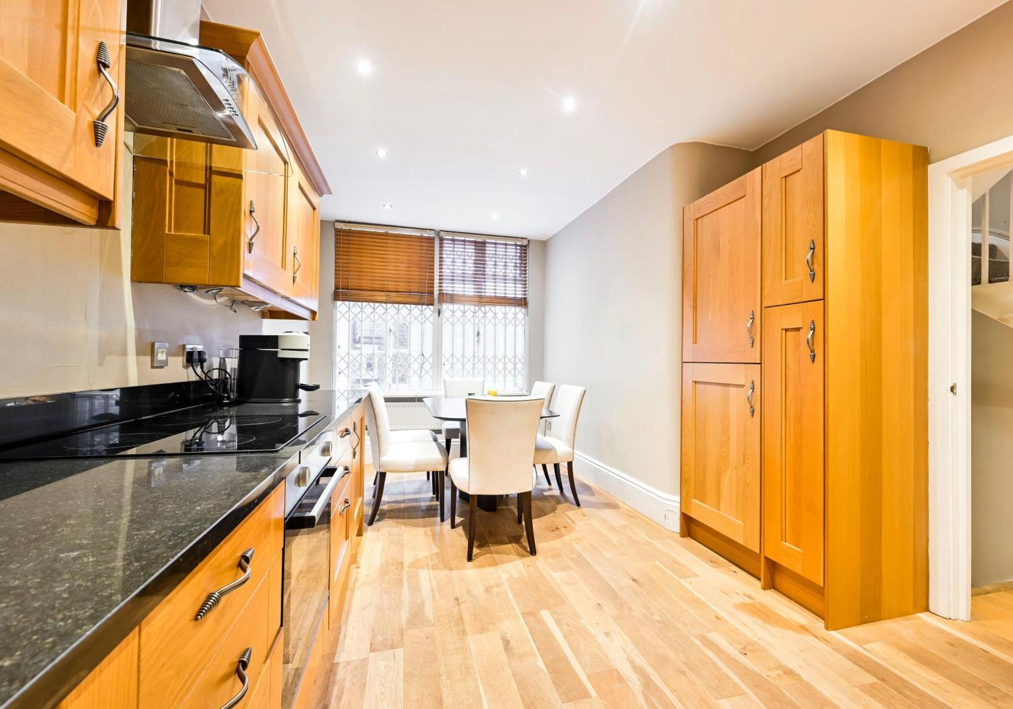 Classic Knightsbridge Townhouse Holiday home