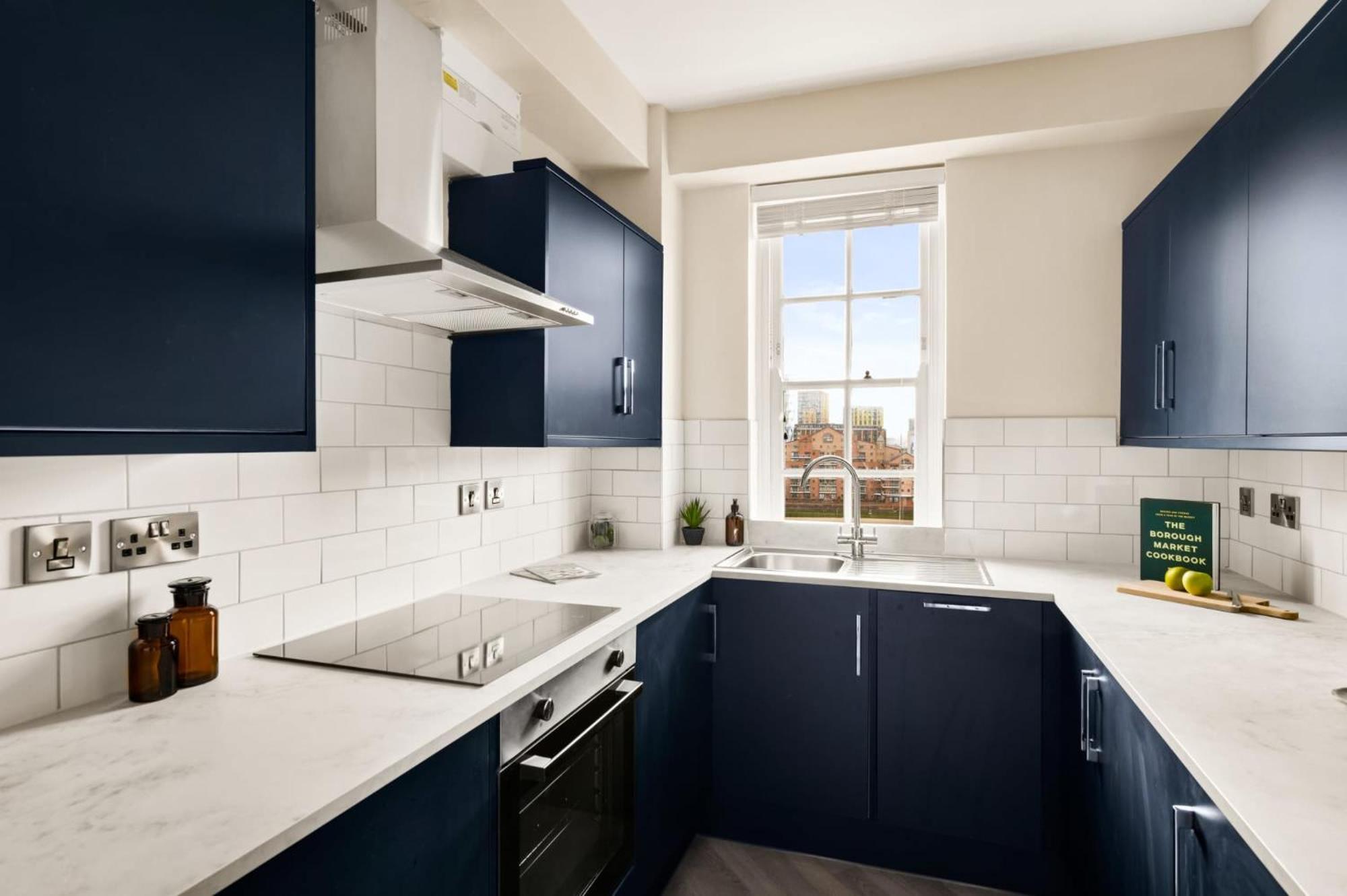 Dolphin House - Serviced Living In Apartment
