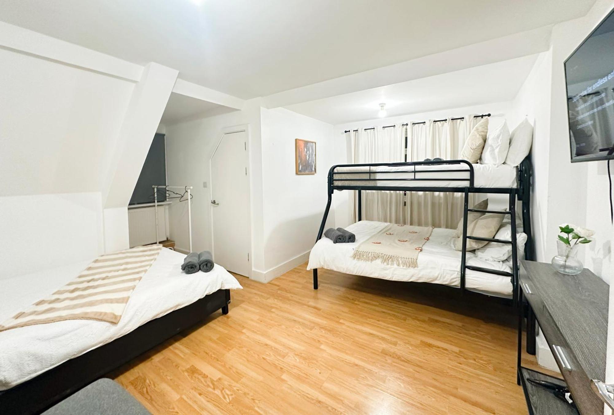 Homestay Wembley Stadium Rooms, 12mins