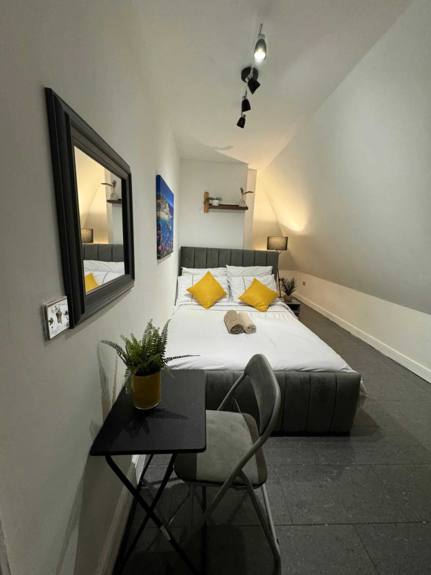 Guest house A Modern Luxury Penthouse Close To Tower-hil-canary Wharf-central London