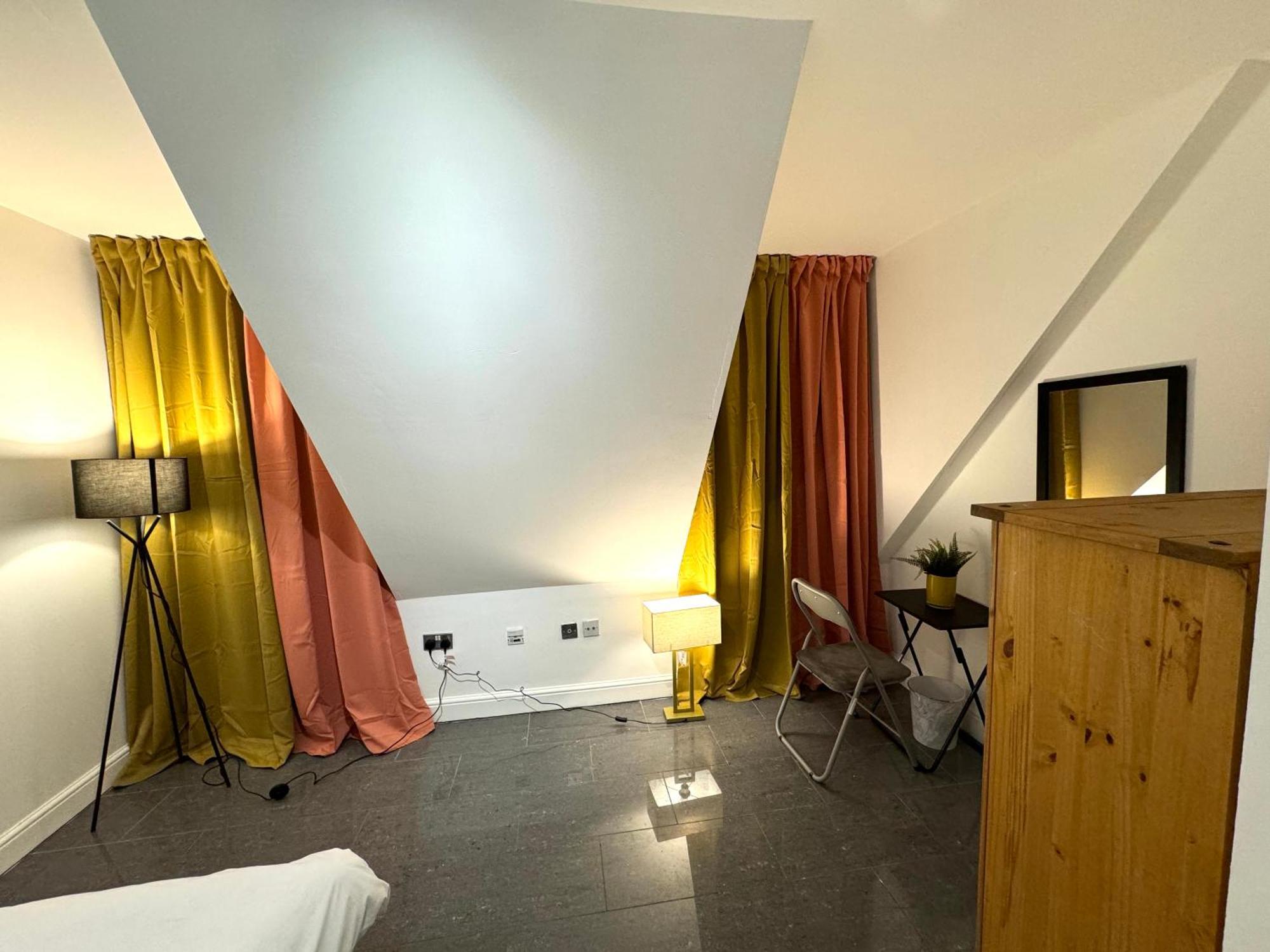 Guest house A Modern Luxury Penthouse Close To Tower-hil-canary Wharf-central