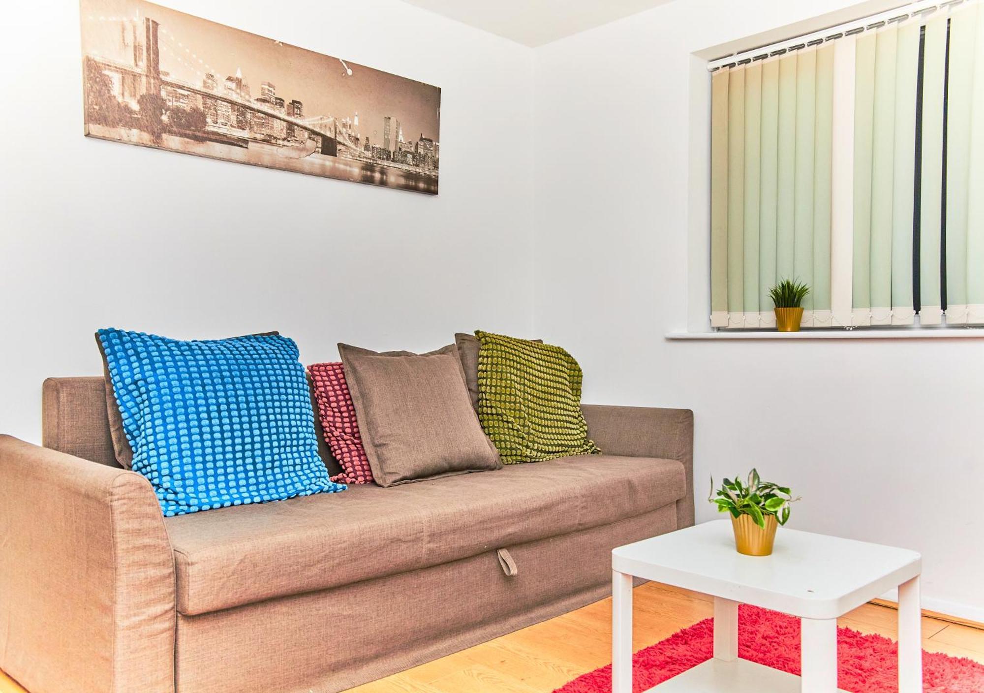 Emerald A Star Proximity Apartment