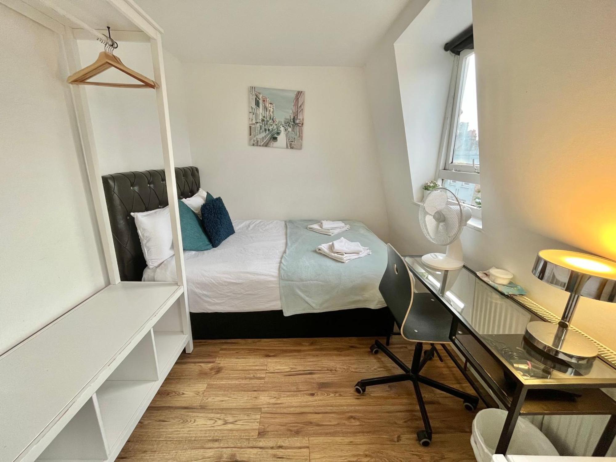 Homestay Euston Private Bedrooms 119a 4-7 London