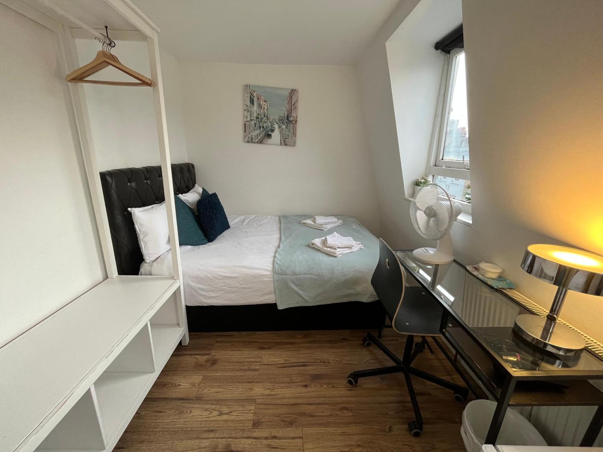 Euston Private Bedrooms 119a 4-7 Homestay