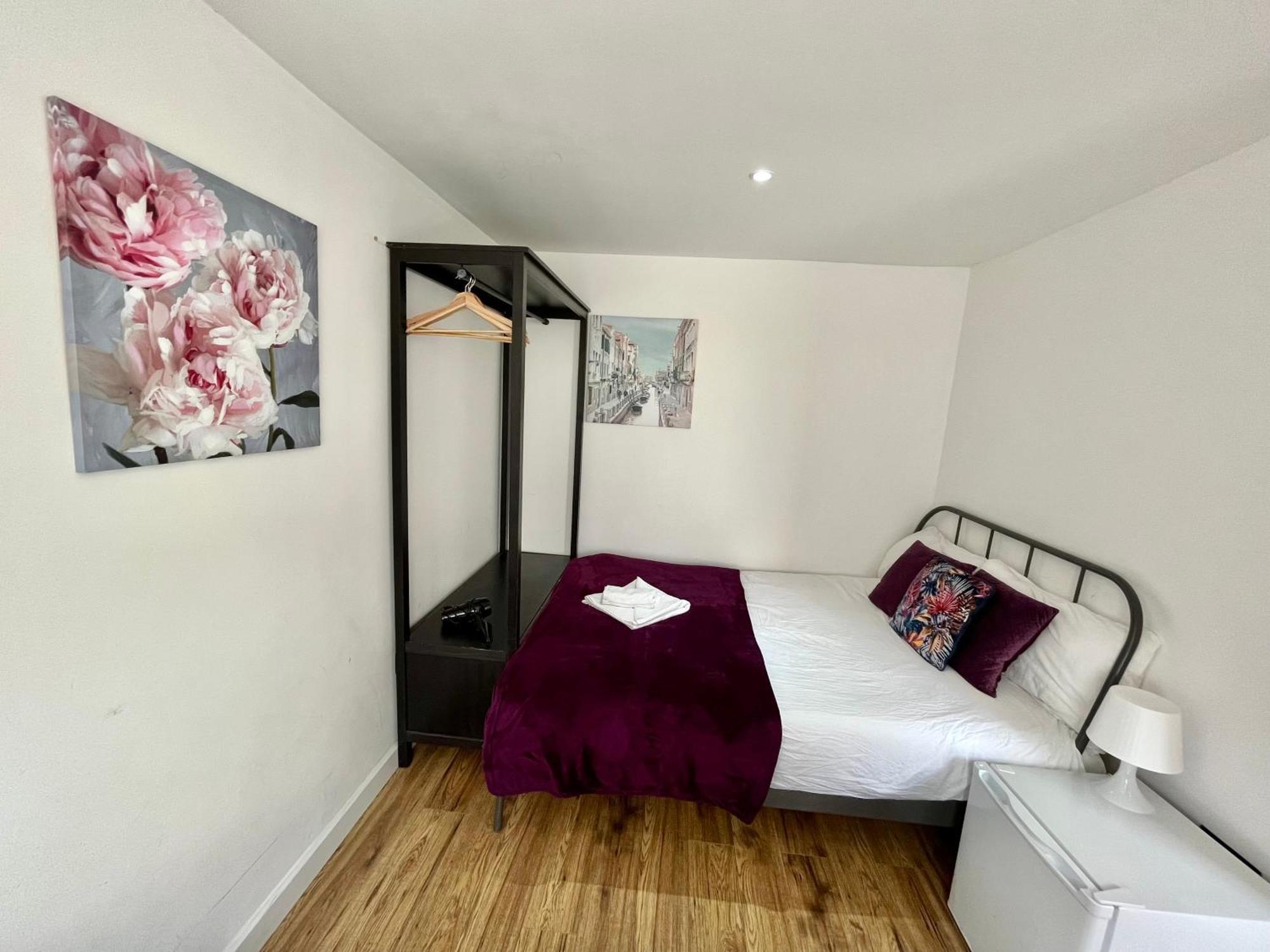 Euston Private Bedrooms 119a 4-7