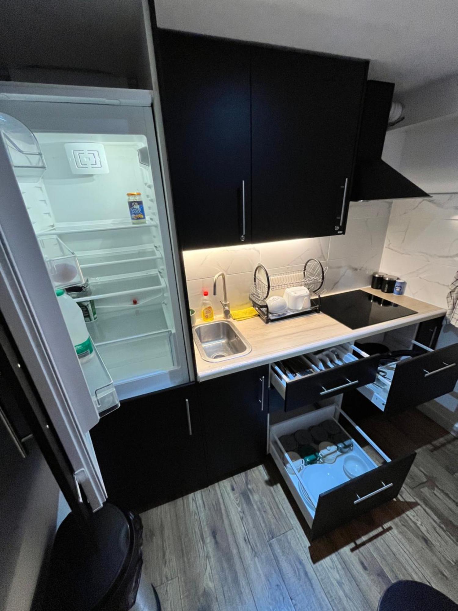 Euston Private Bedrooms 119a 4-7 *