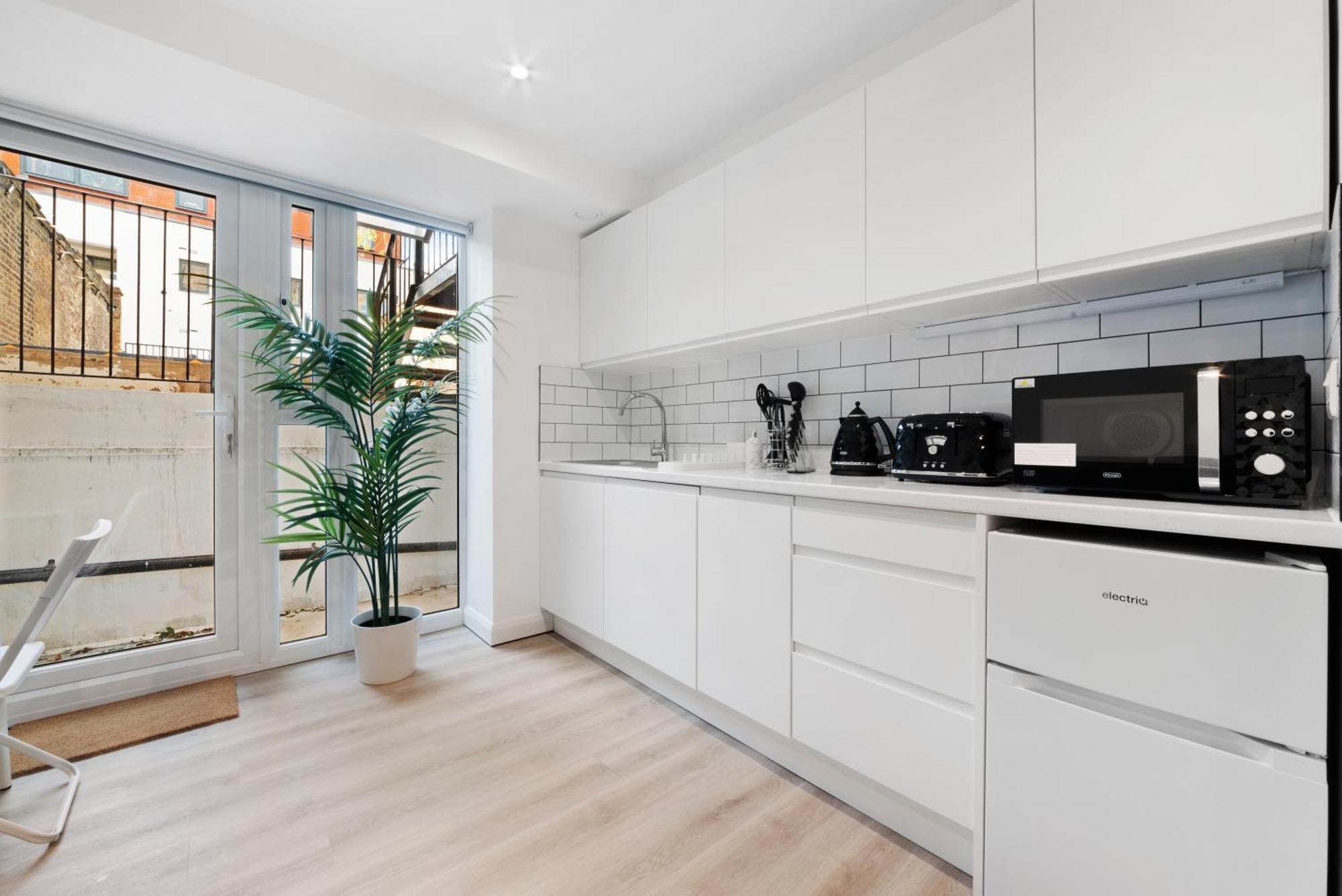 Apartment Flat In Dalston, London