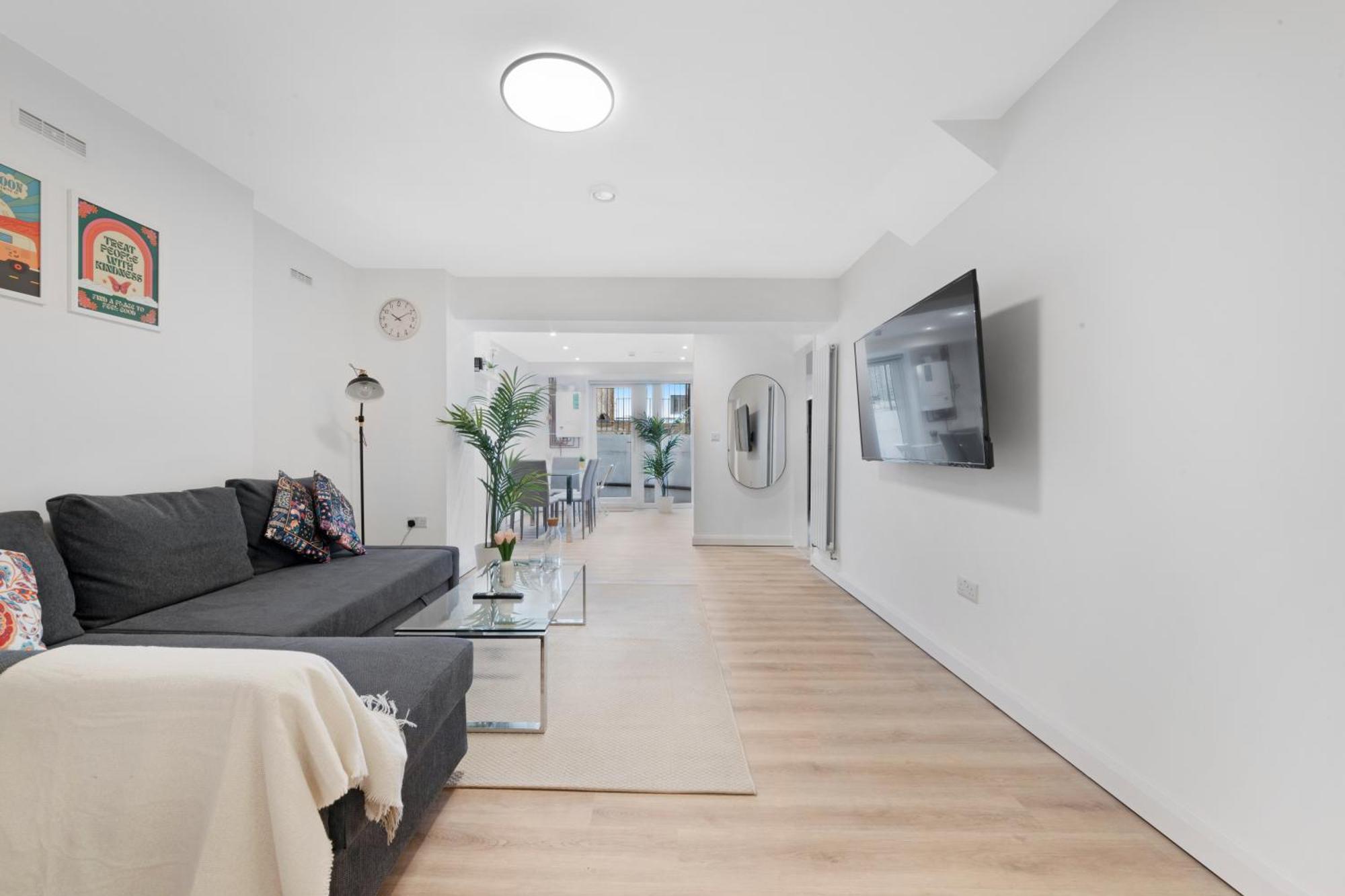 Apartment Flat In Dalston, London
