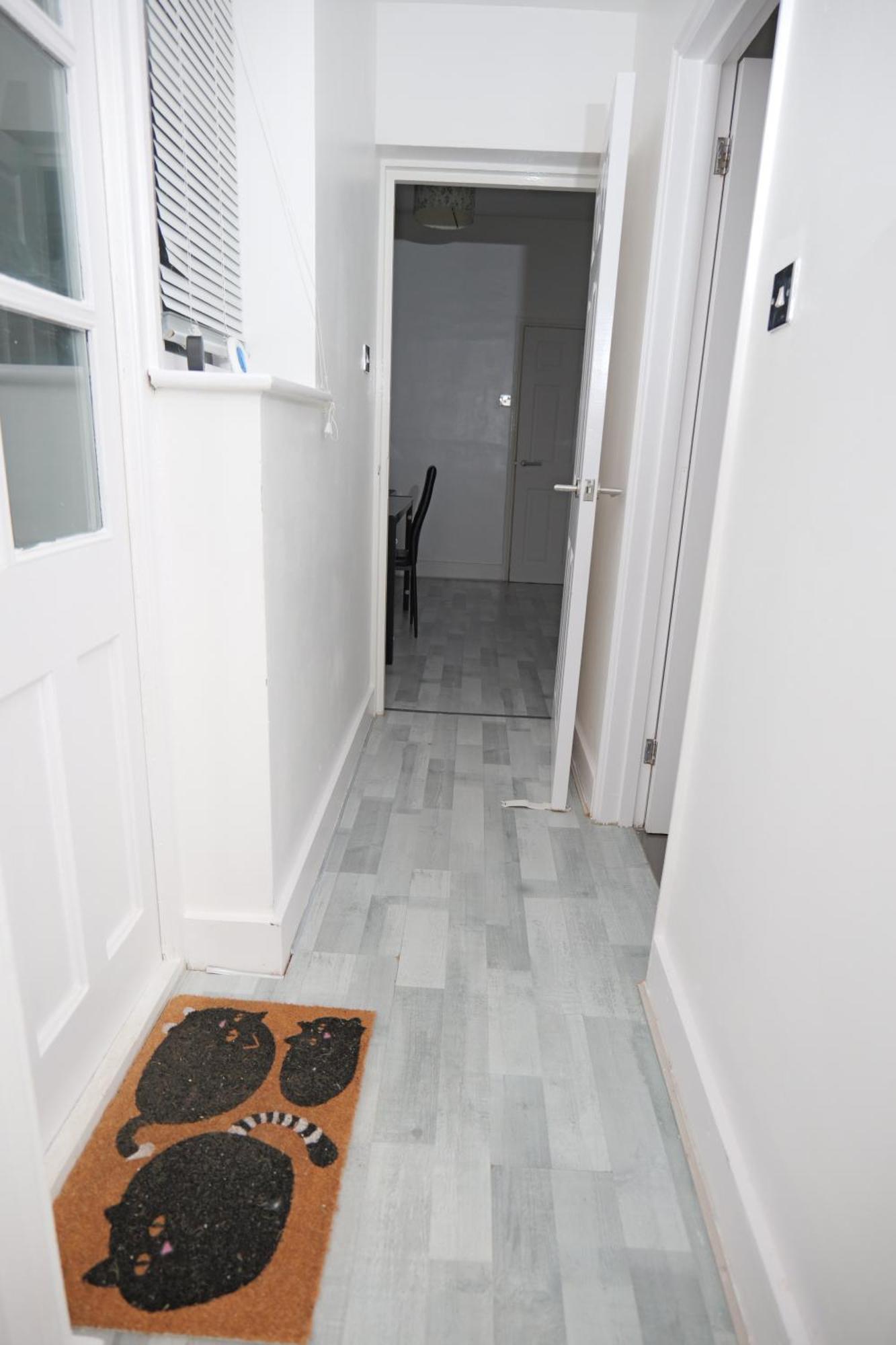 3 Br- King Size Bed, Netflix, Garden Free Parking Apartment *