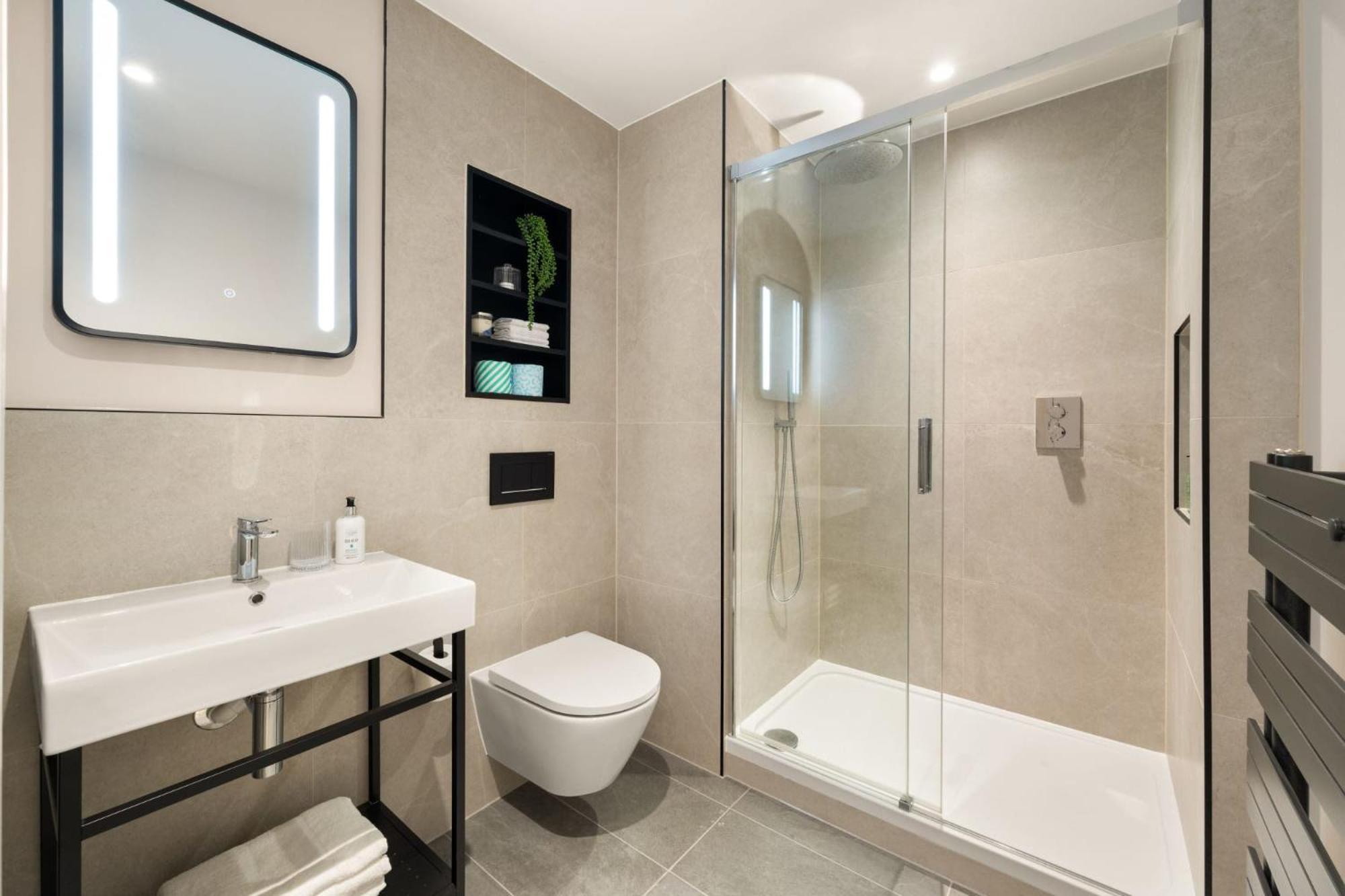 Apartment Dolphin House - Serviced Living In London