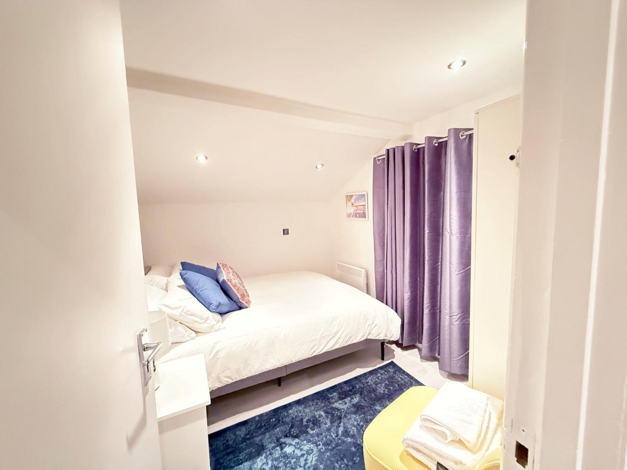 Abodess Near Wembley - 2bdr With Free Parking
