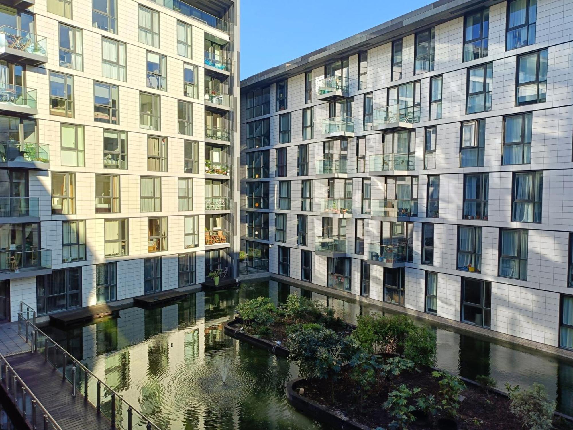Apartamento Tower Hill Serviced