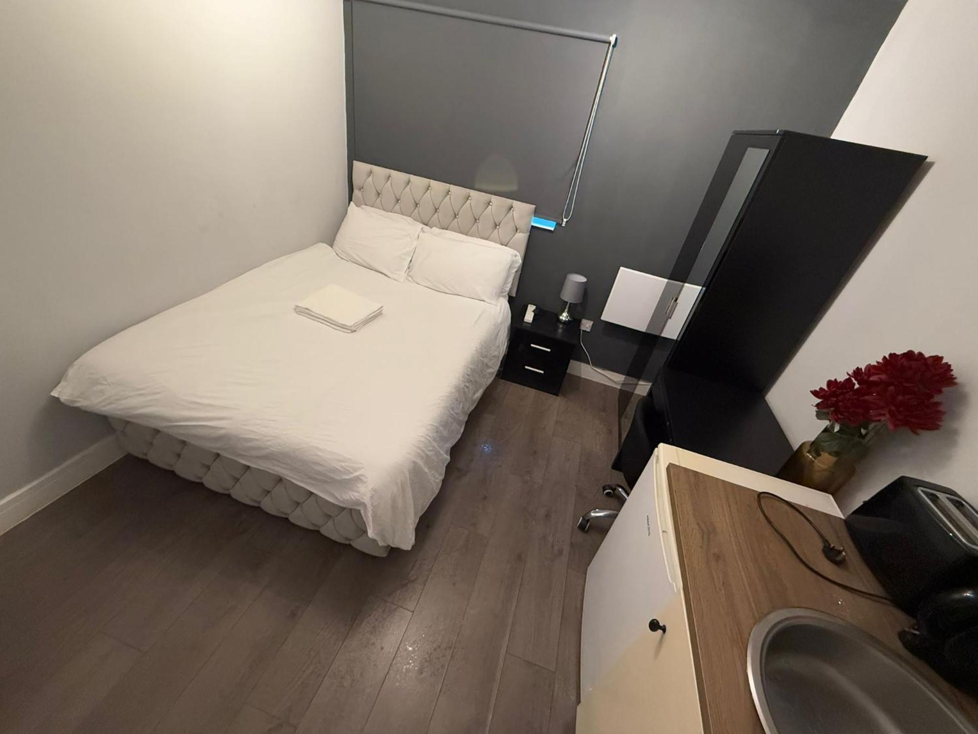 Letzi Private En-suite Near Wembley Privatunterkunft London