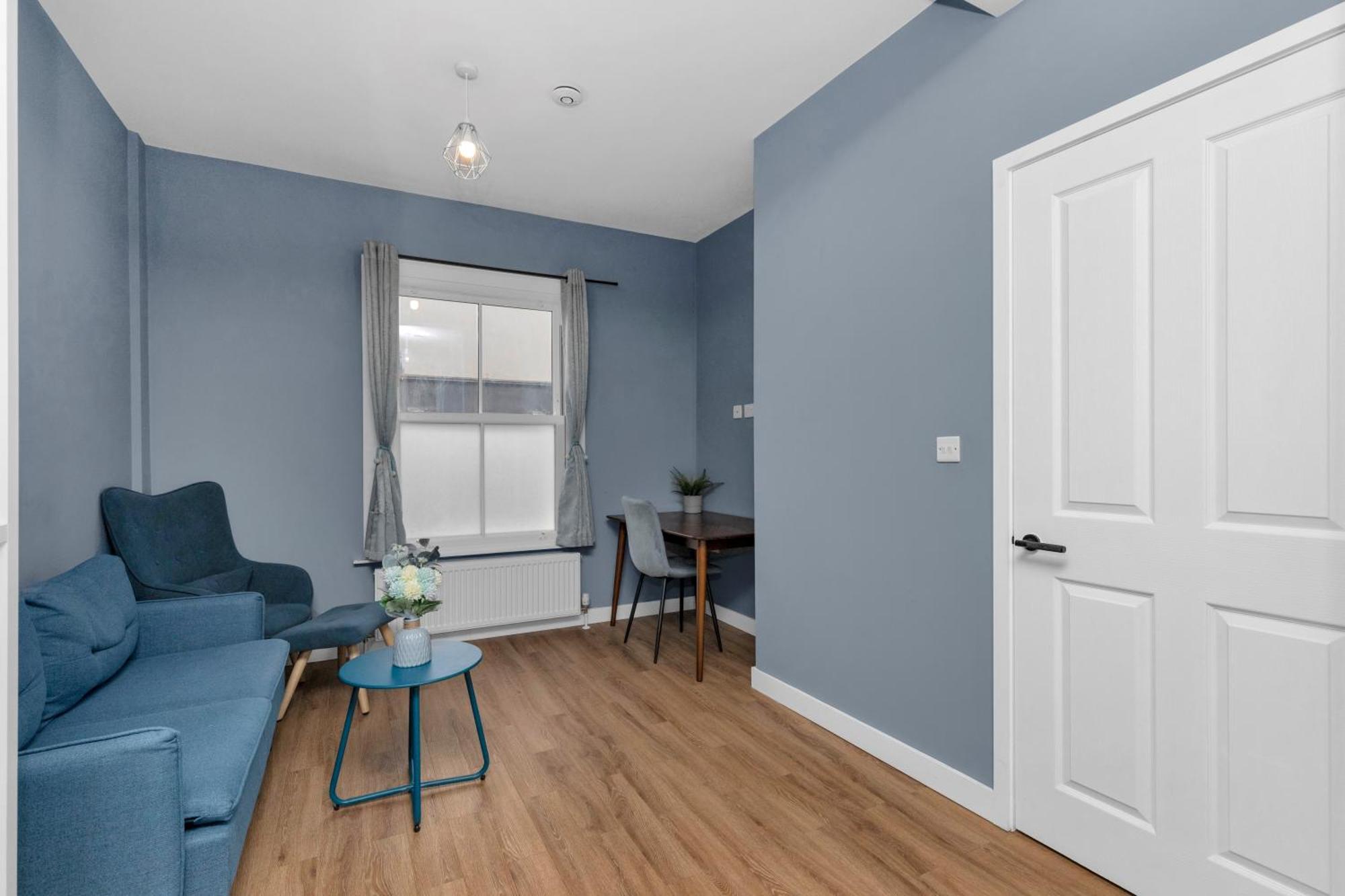 Gasthof Kensington With Private Bathroom & Garden
