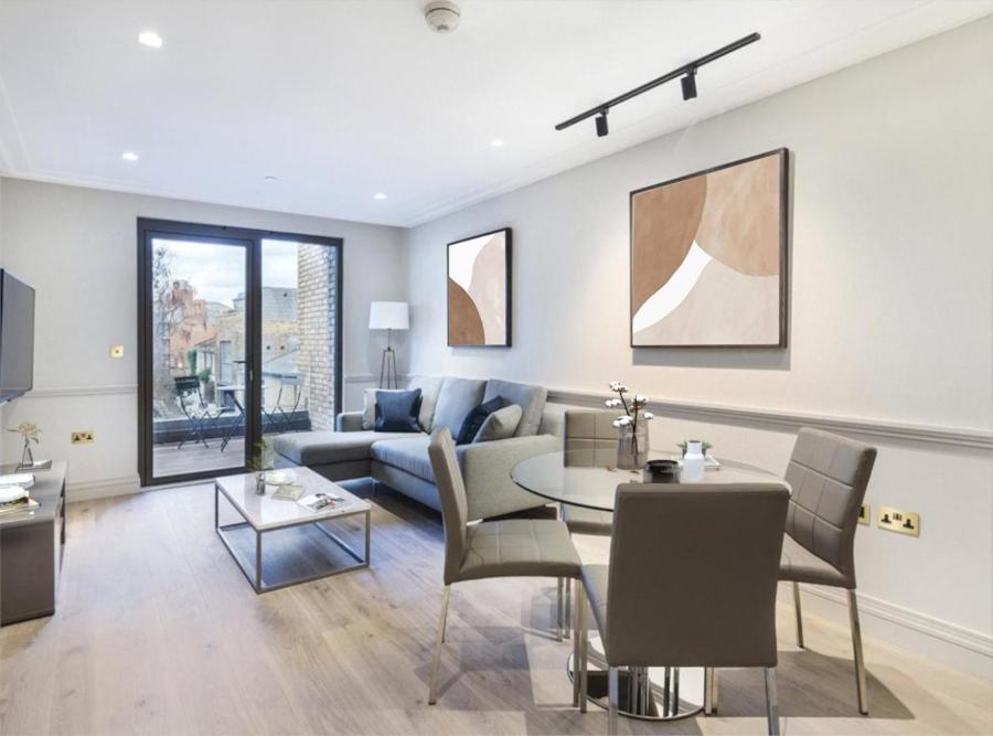 Hammersmith Apartment, Breakfast Apartment