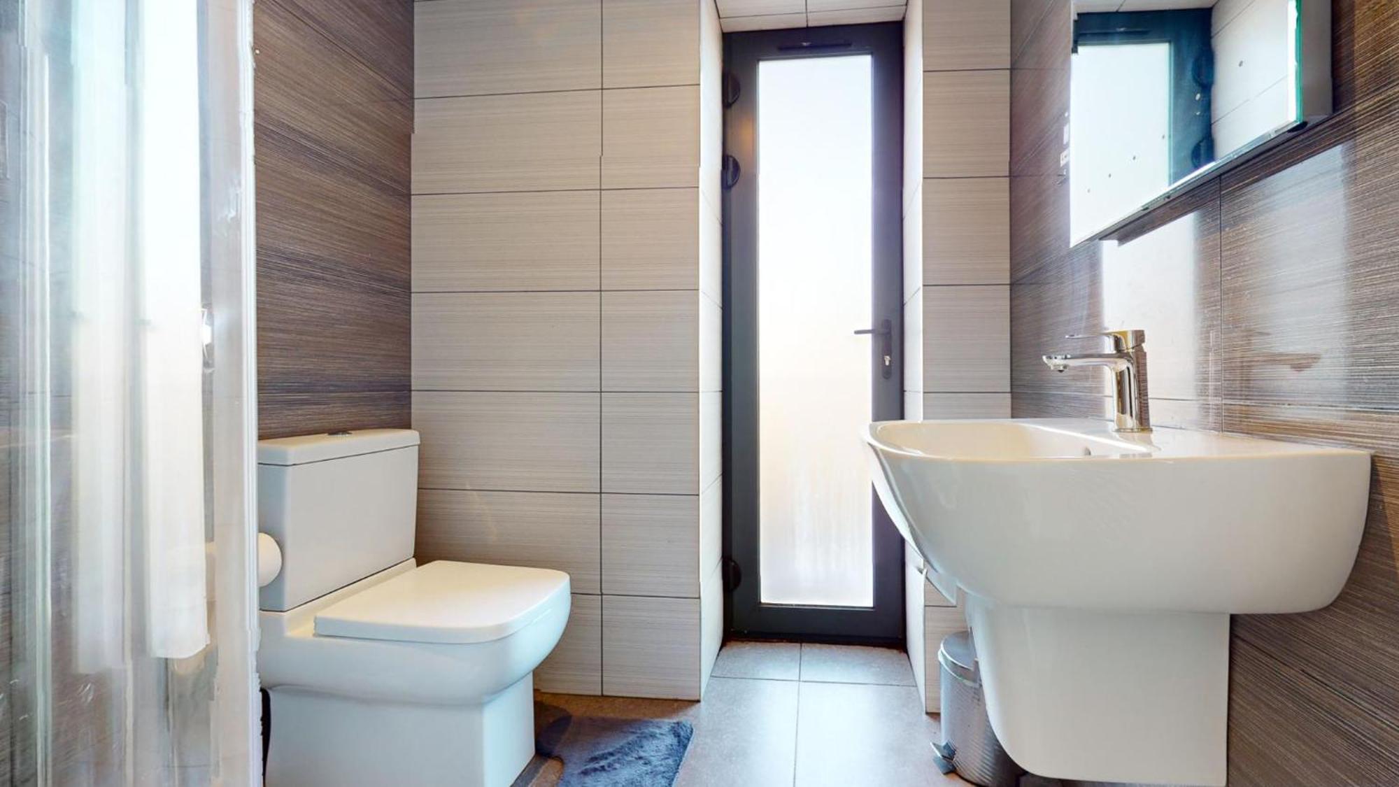Spacious 8-person House Near Excel Free Parking Appartement