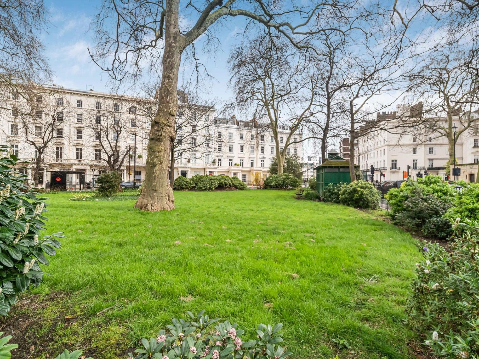 Chic & Cosy Flat With Terrace, 5-min Walk To Pimlico Tube, Pet-friendly Apartment