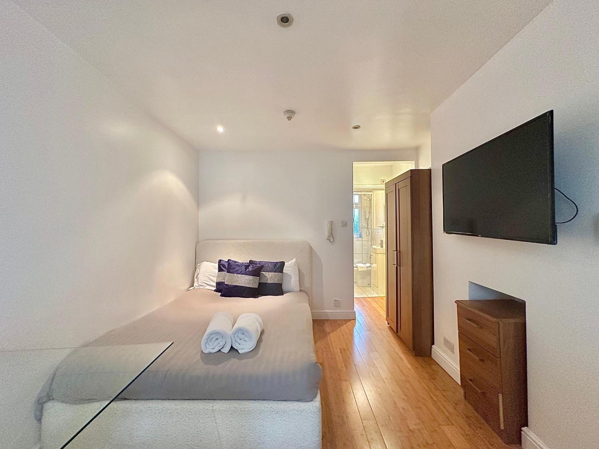 Apartment First Floor Flat London