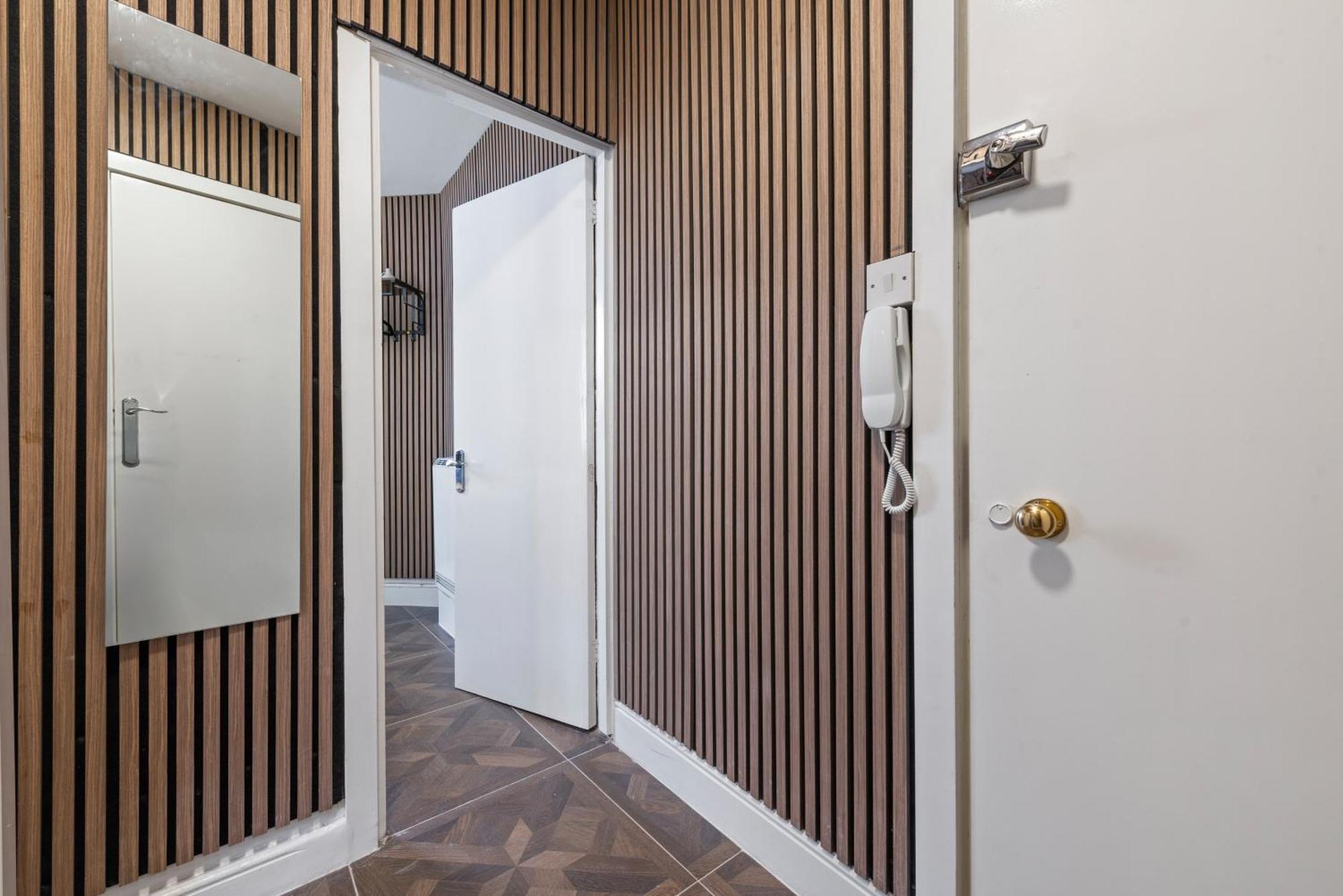 Stylish In The Heart Of Soho Your West End Escape! Gsg Appartement Londen
