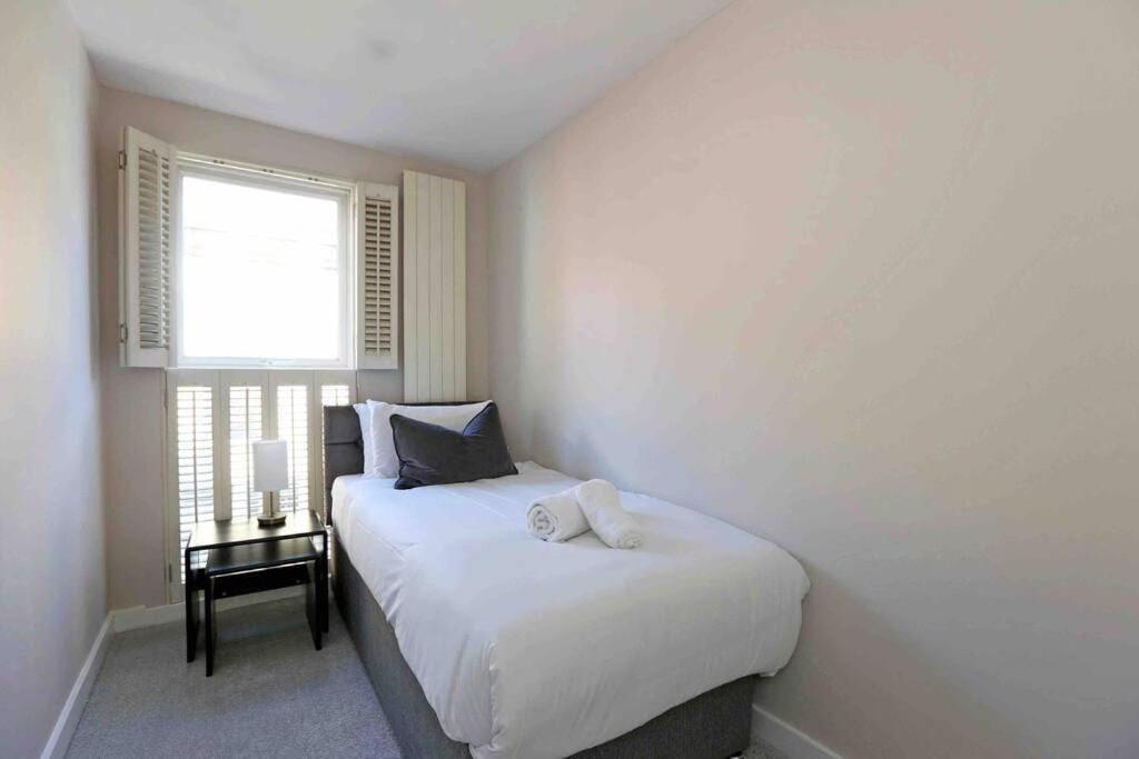 3bed Townhouse Earls Court Old Manor *