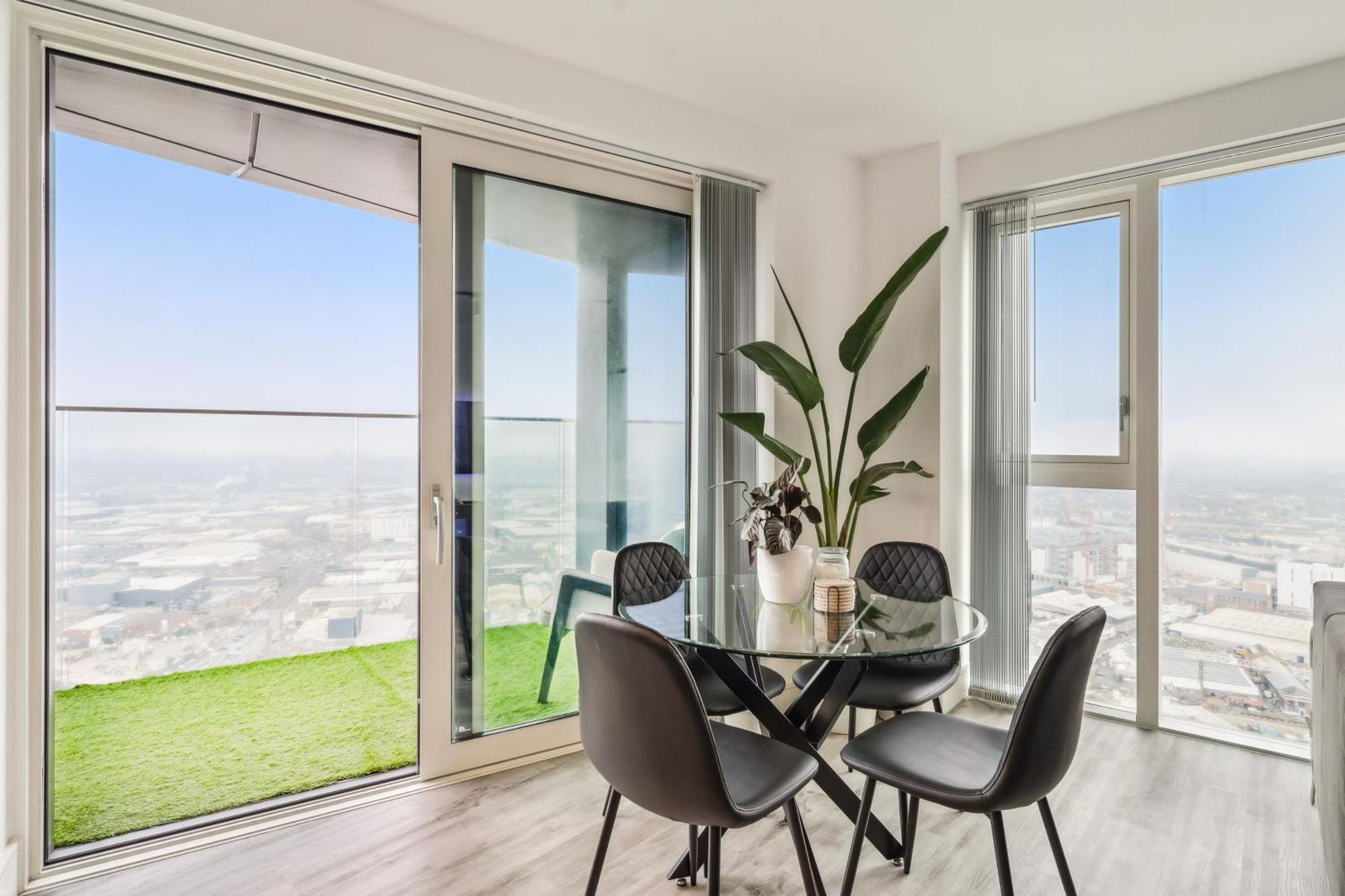 Habitación en casa particular Modern Room, Scenic View, Fast Wi-fi, Balcony Londres