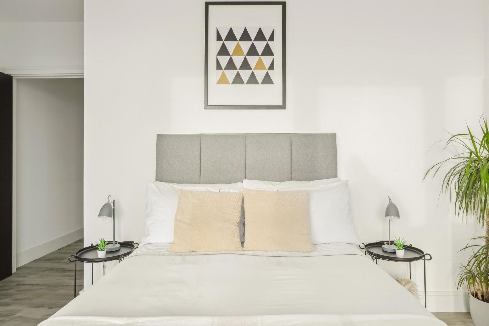 Modern Room, Scenic View, Fast Wi-fi, Balcony * Londres