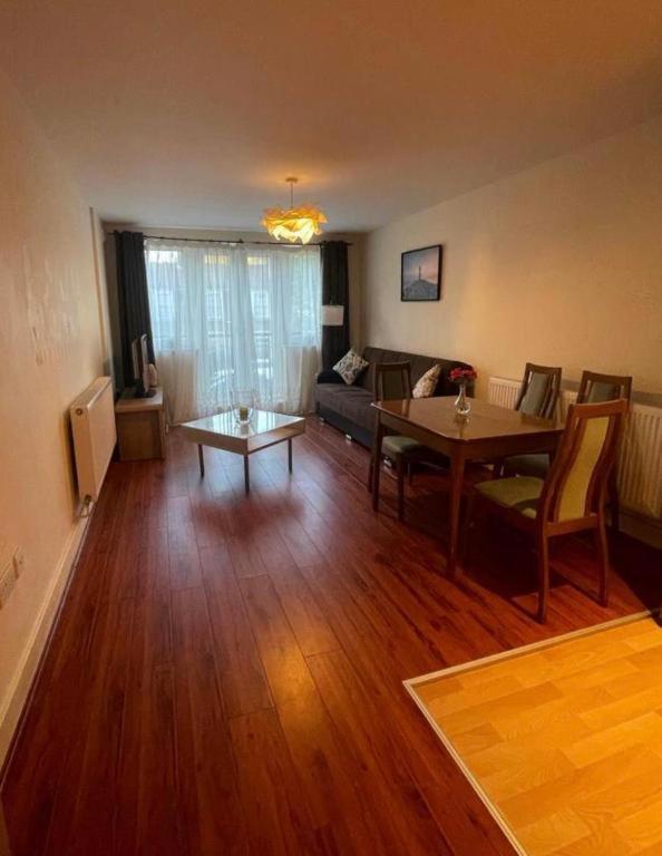 Flat 44, Nexus Court, Malvern Road, Apartment *