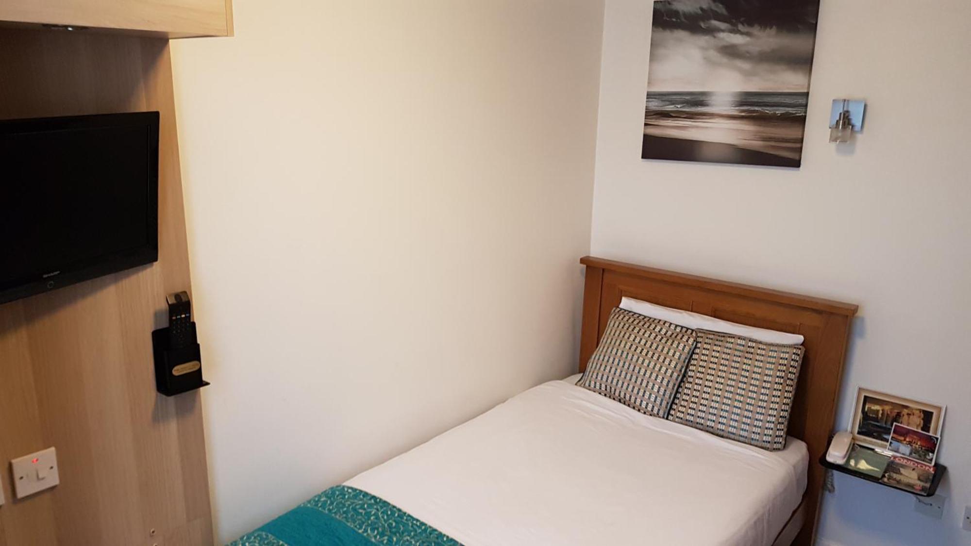 Abbey Court - Hyde Park London