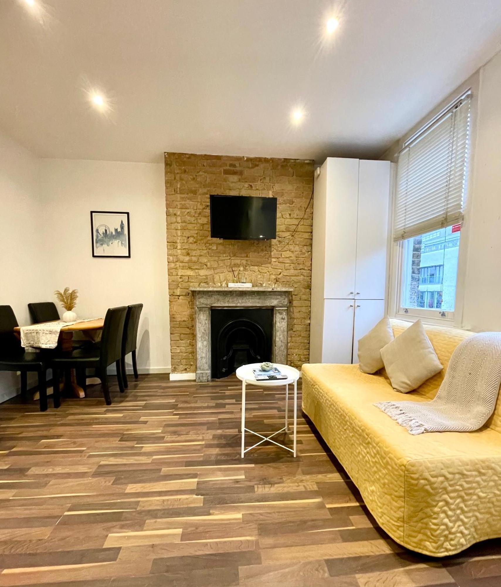 Appartement A Fantastic One Double Bedroom Flat Londen