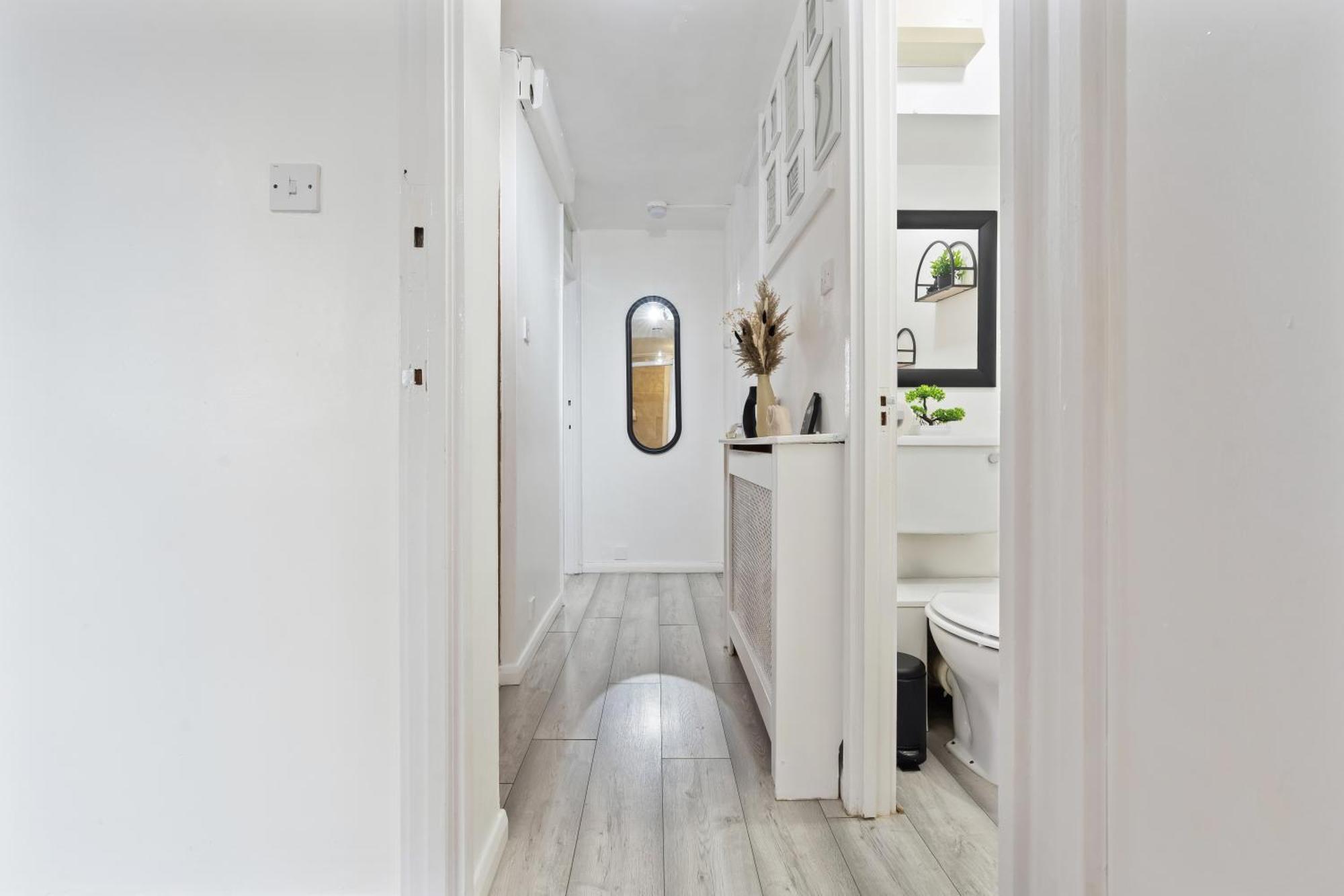 Modern 1-bedroom Stockwell 15 Mins To - Perfect Base For Exploring *