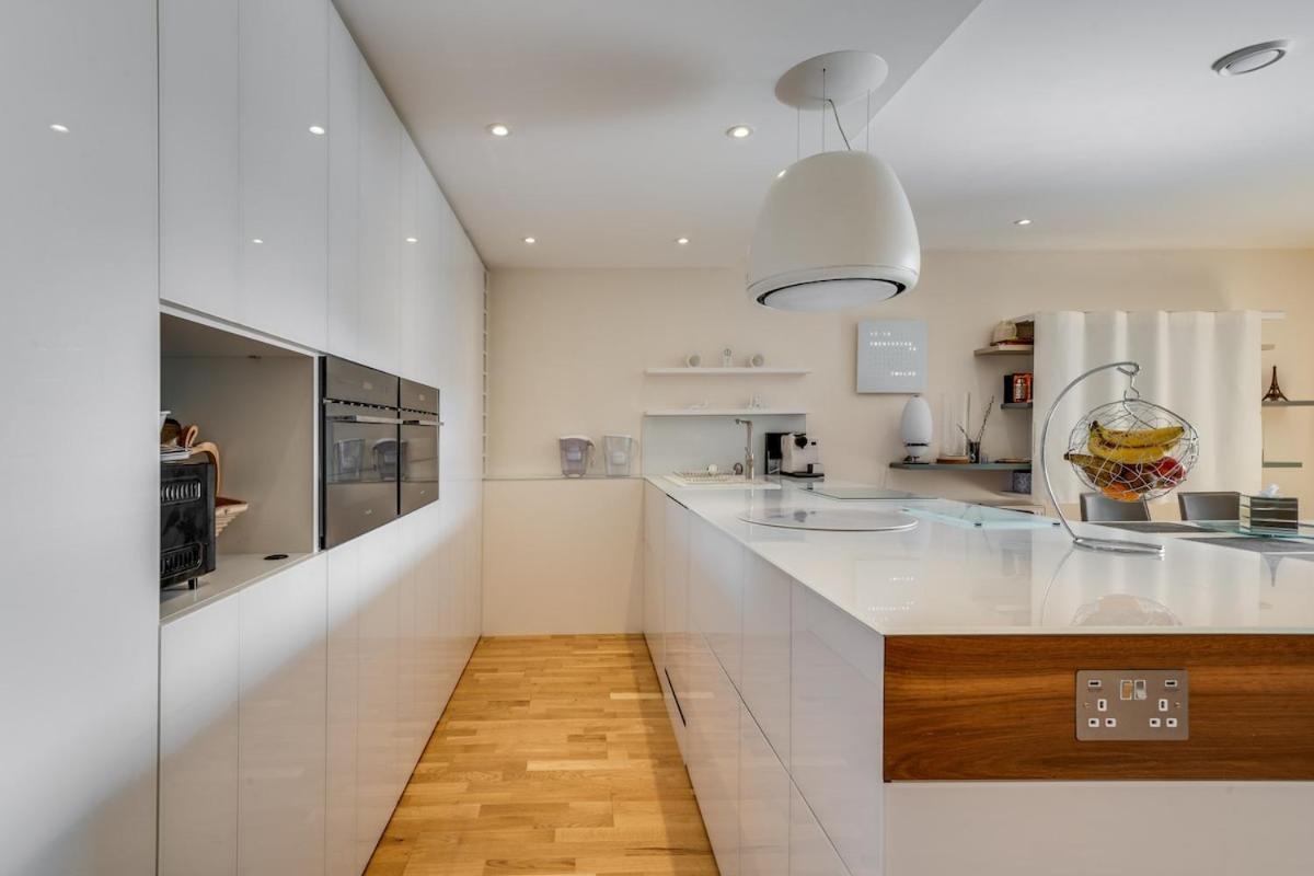 New 3 Bedroom Near Tower Bridge *