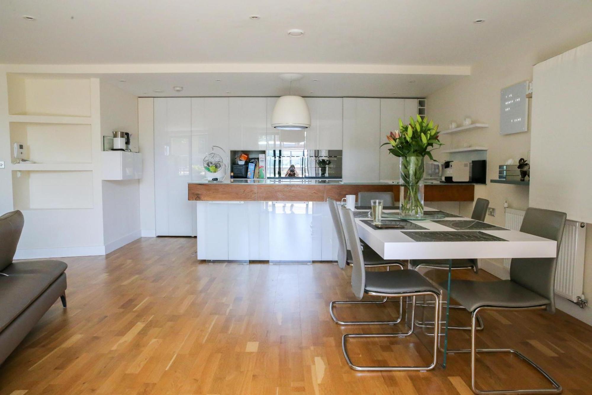 Apartment New 3 Bedroom Near Tower Bridge London