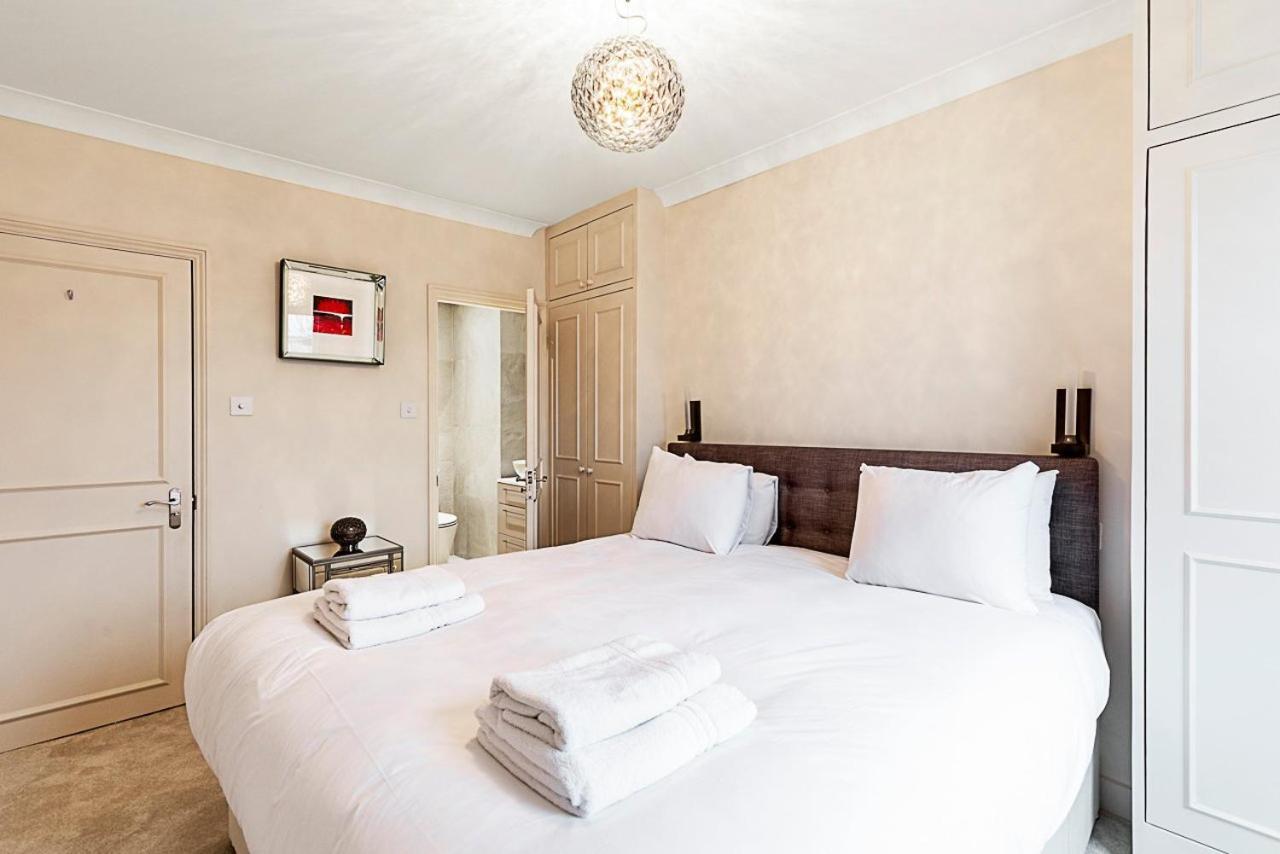 Luxury 4 Bed Fulham Townhouse With Charm Apartment London