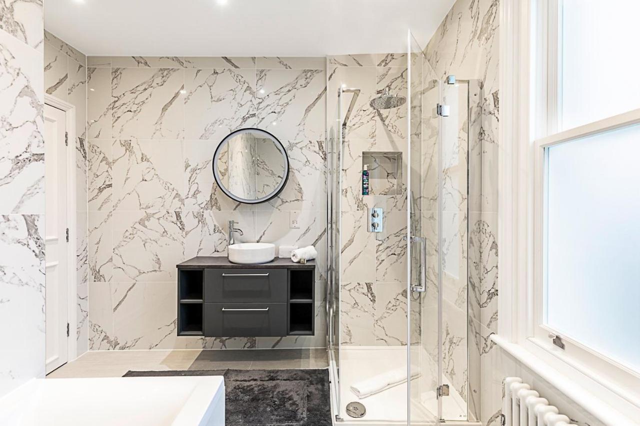 Apartment Luxury 4 Bed Fulham Townhouse With Charm London