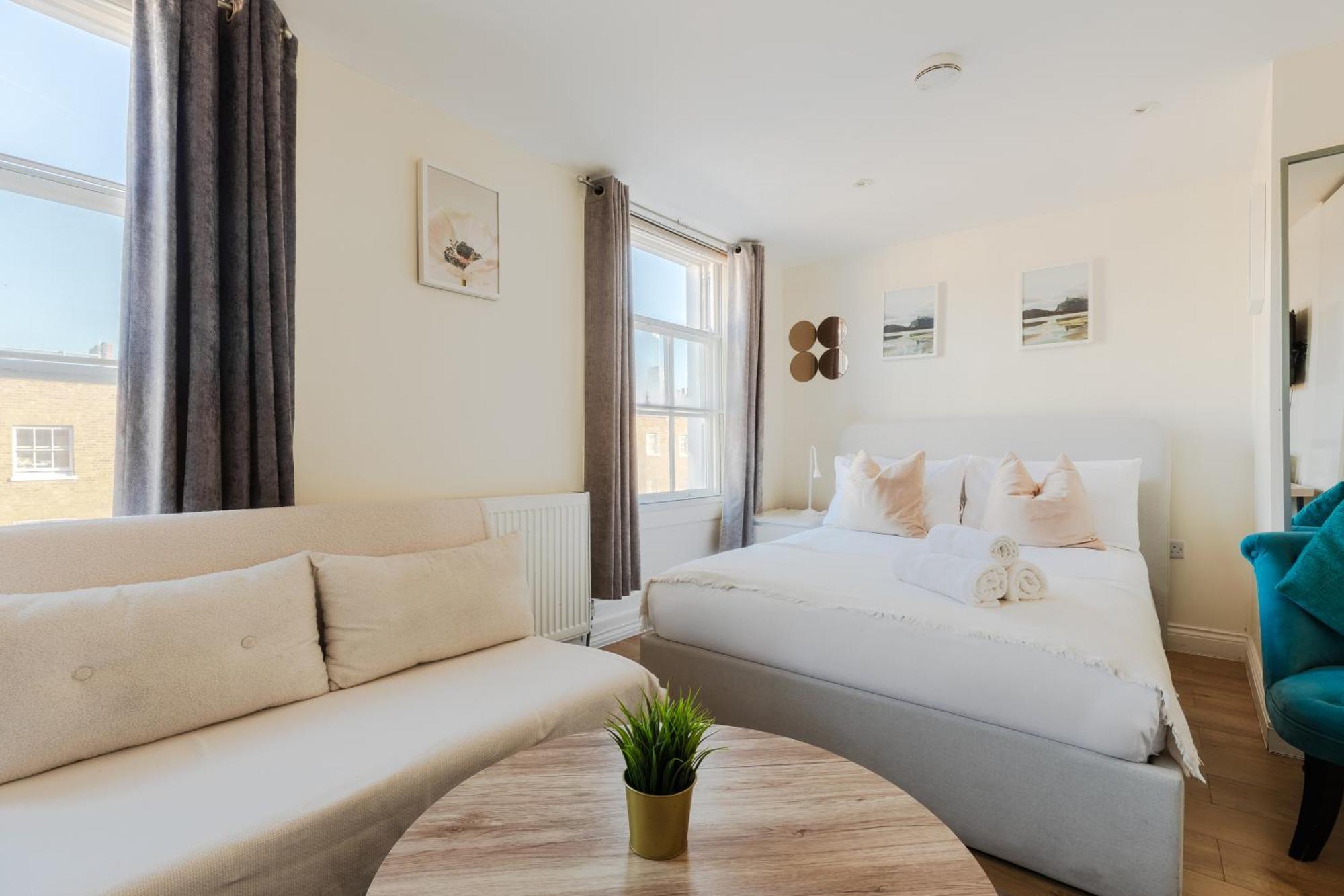Gloucester Place Apartment
