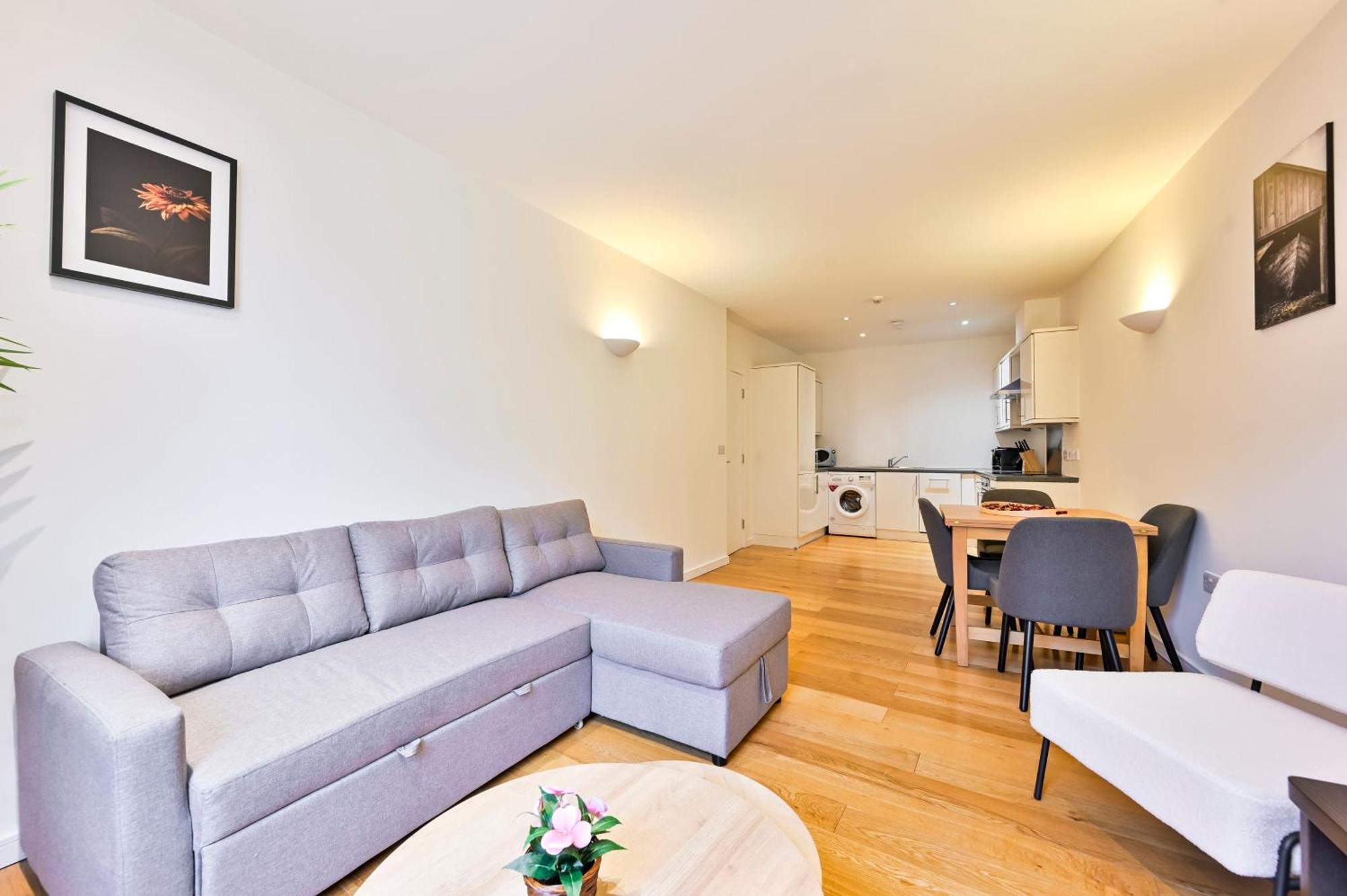 Apartment Lovely 2 Bed Tower Bridge Sleeps 6 London