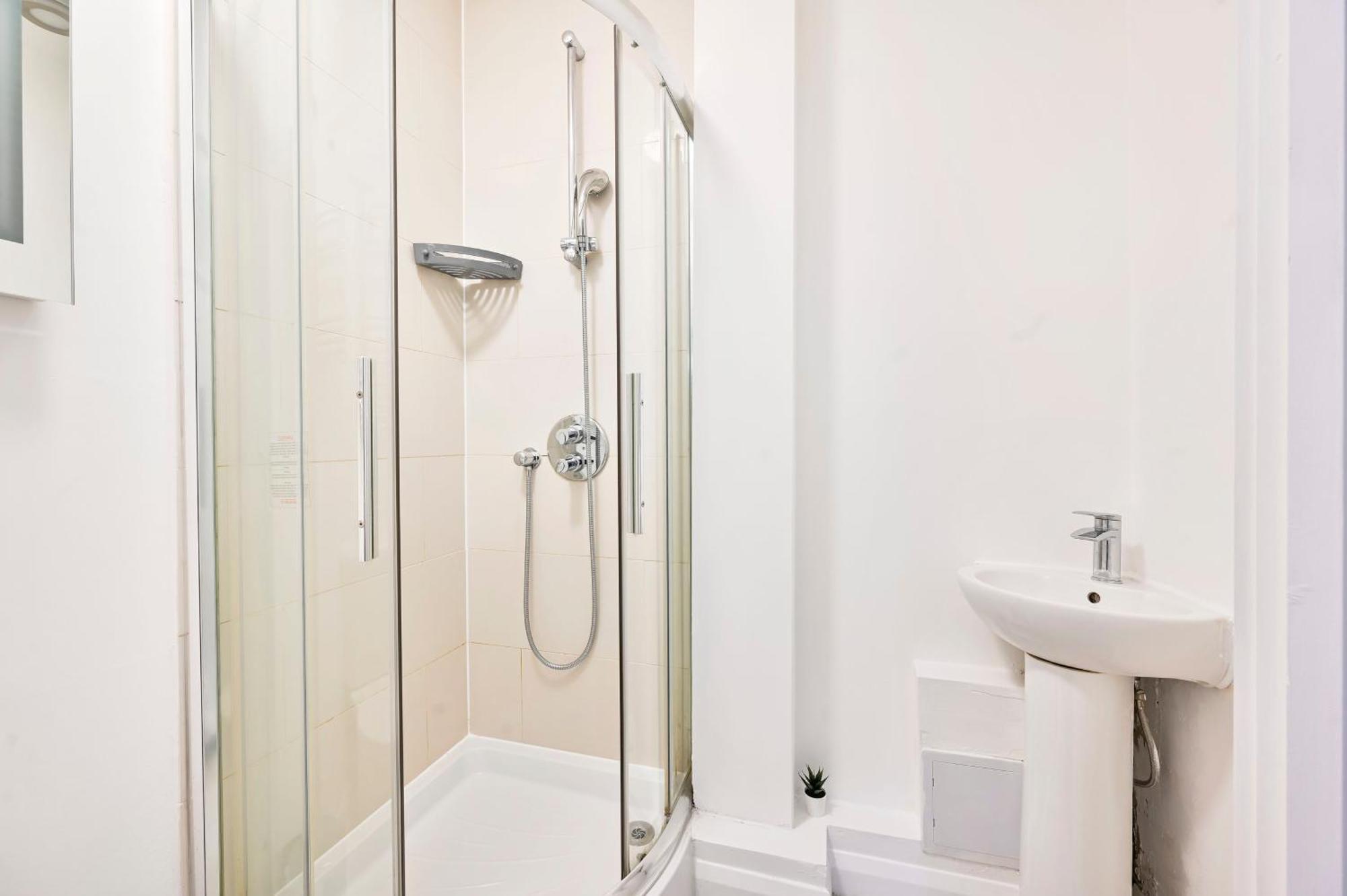 Lovely 2 Bed Tower Bridge Sleeps 6 Apartment