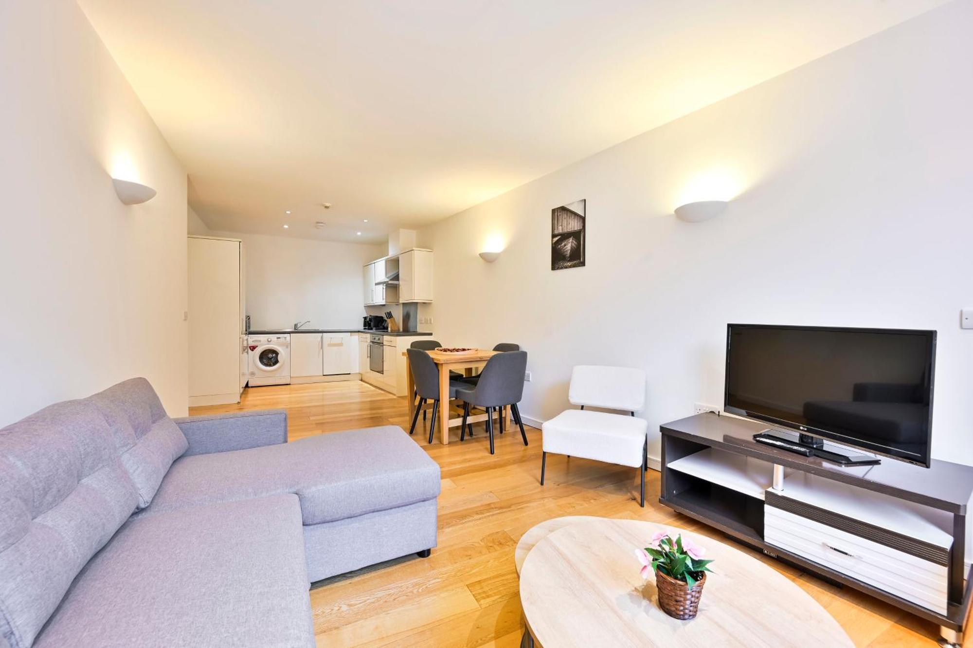 Lovely 2 Bed Tower Bridge Sleeps 6 Apartment London