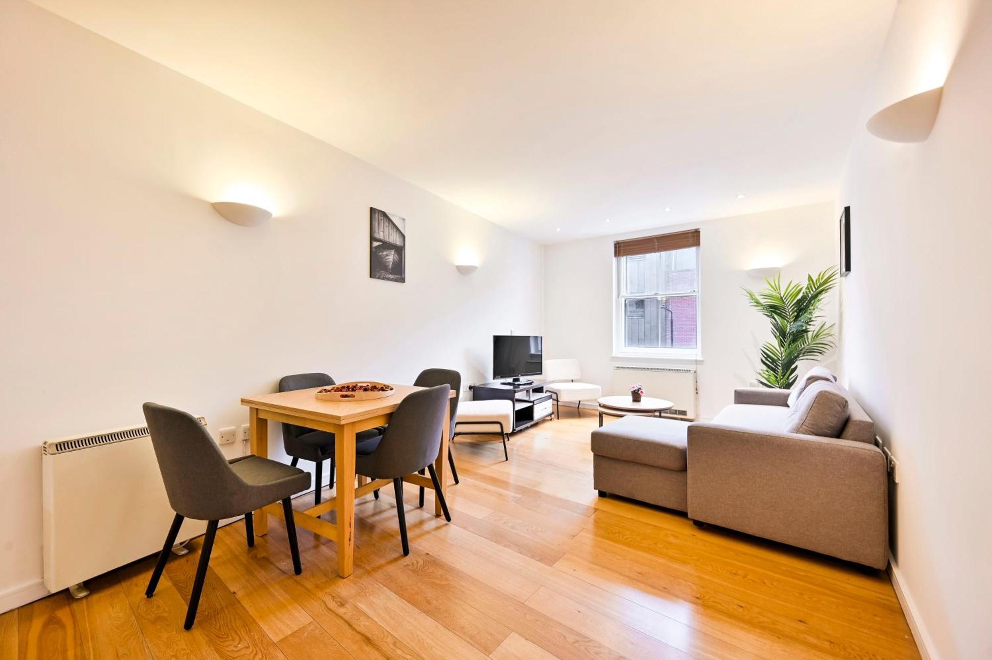 Lovely 2 Bed Tower Bridge Sleeps 6 Apartment London