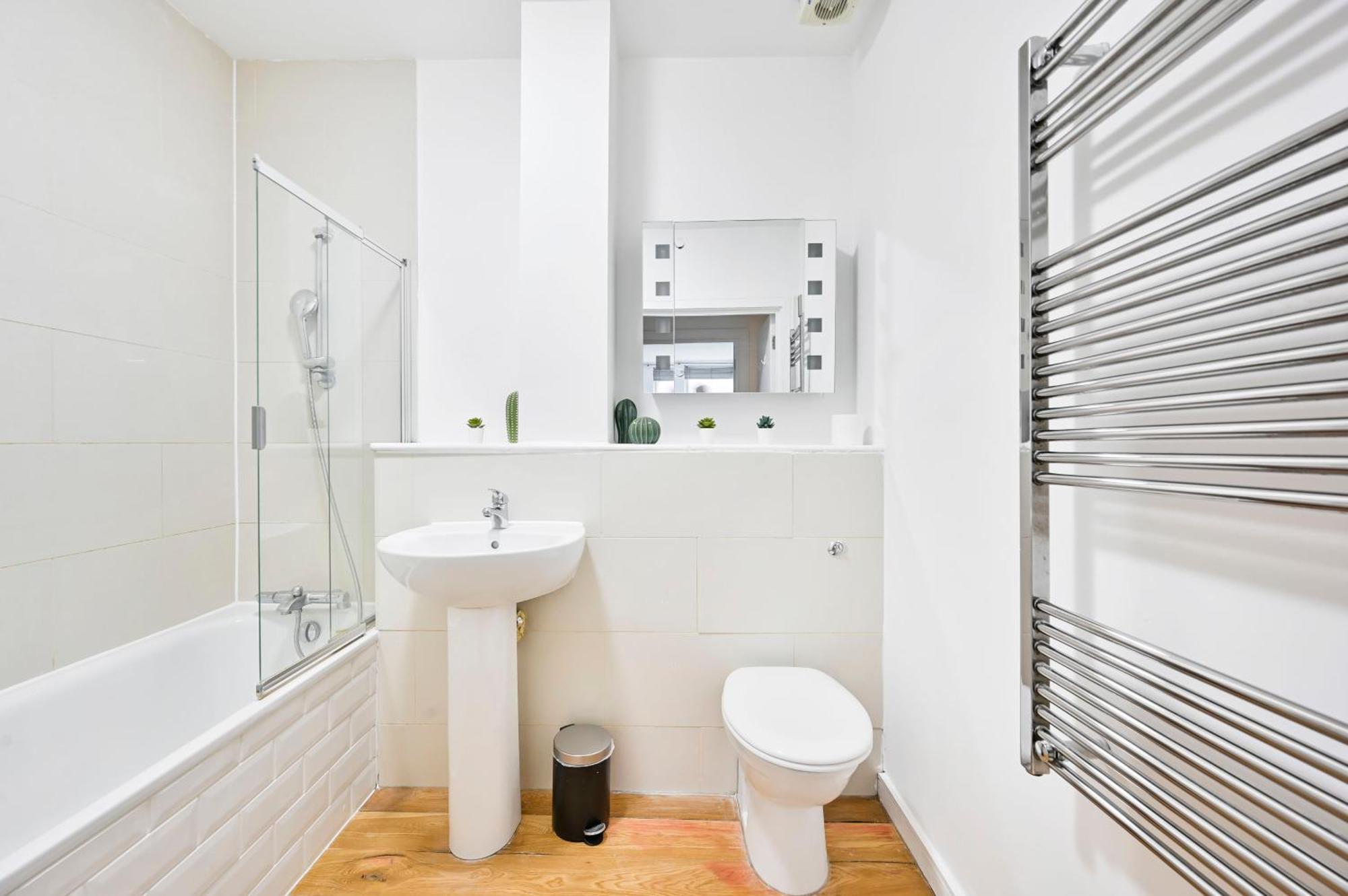 Lovely 2 Bed Tower Bridge Sleeps 6 Apartment