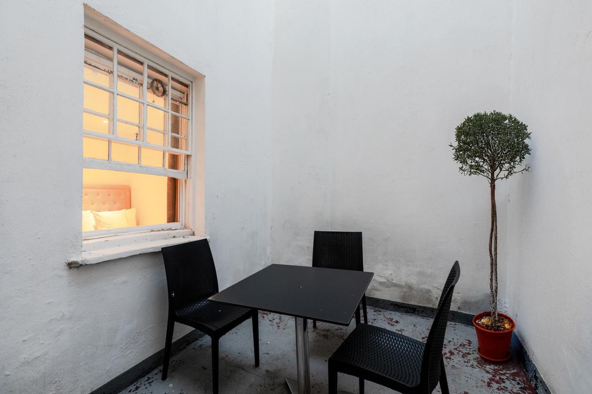 Gloucester Place Apartment
