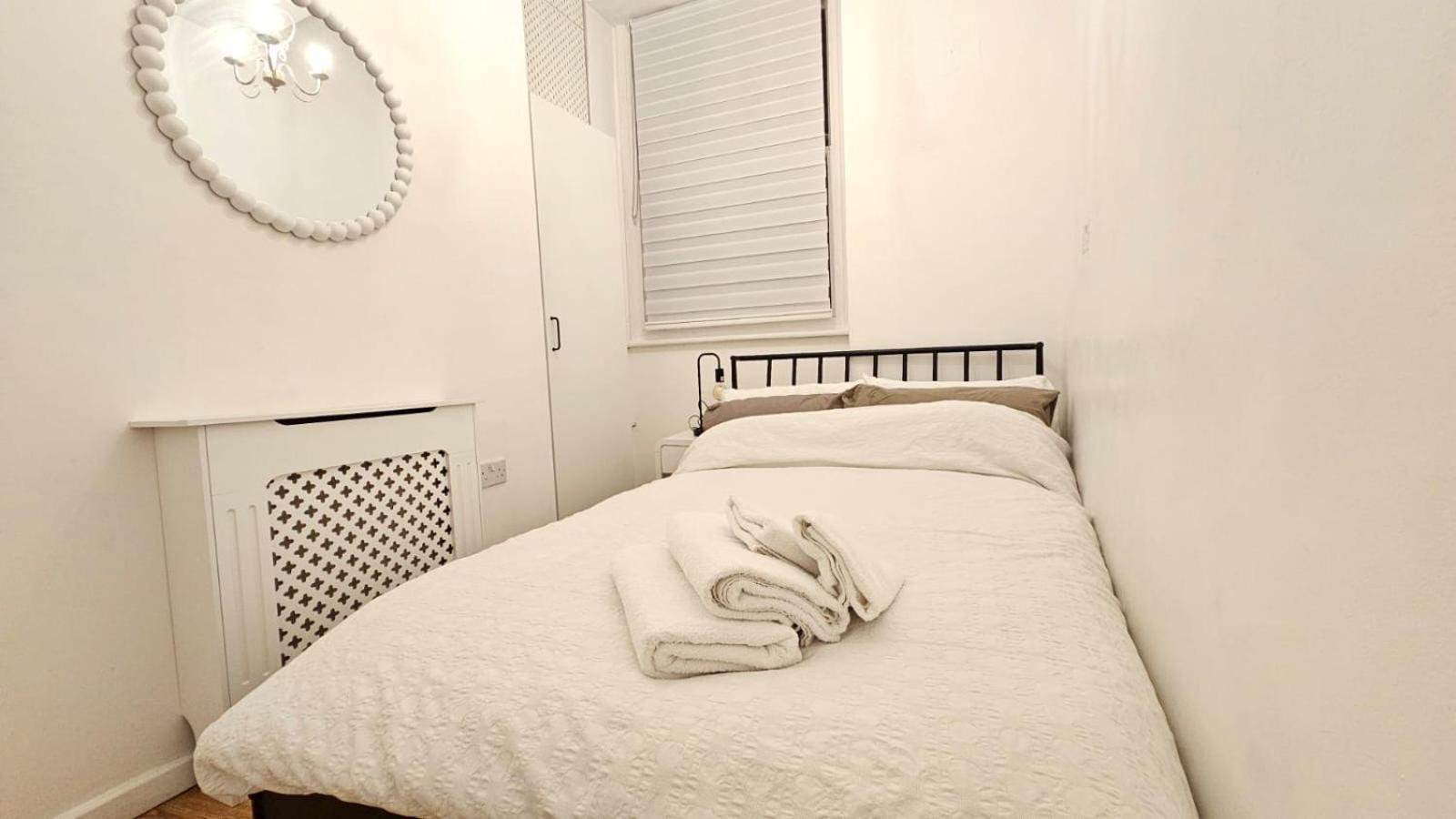 Amazing Flat 1 Bed With Sofa Bed In Paddington Apartment *