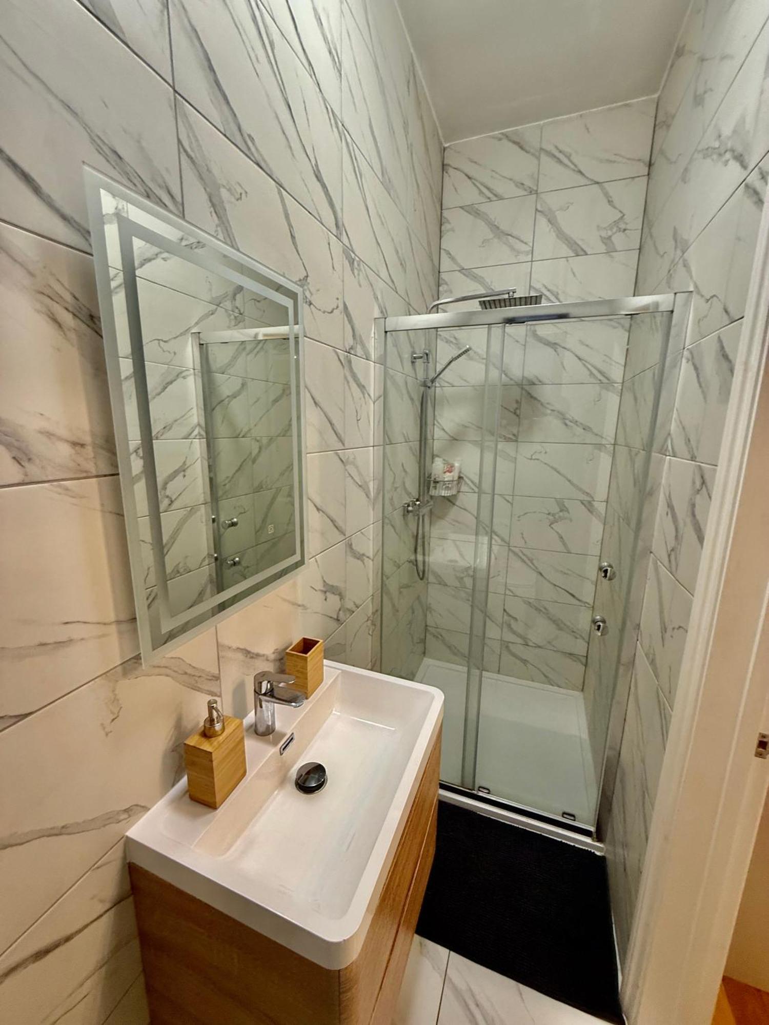 Amazing East Apartment London