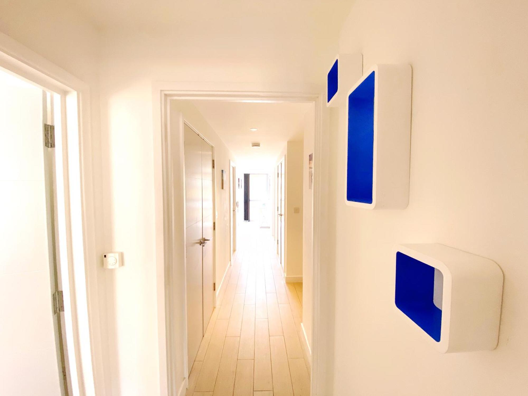 Appartement New Large 4 Bedroom & 3 Bathroom Flat Near Angel Station In Zone 1 For Max 13 Guests Londen