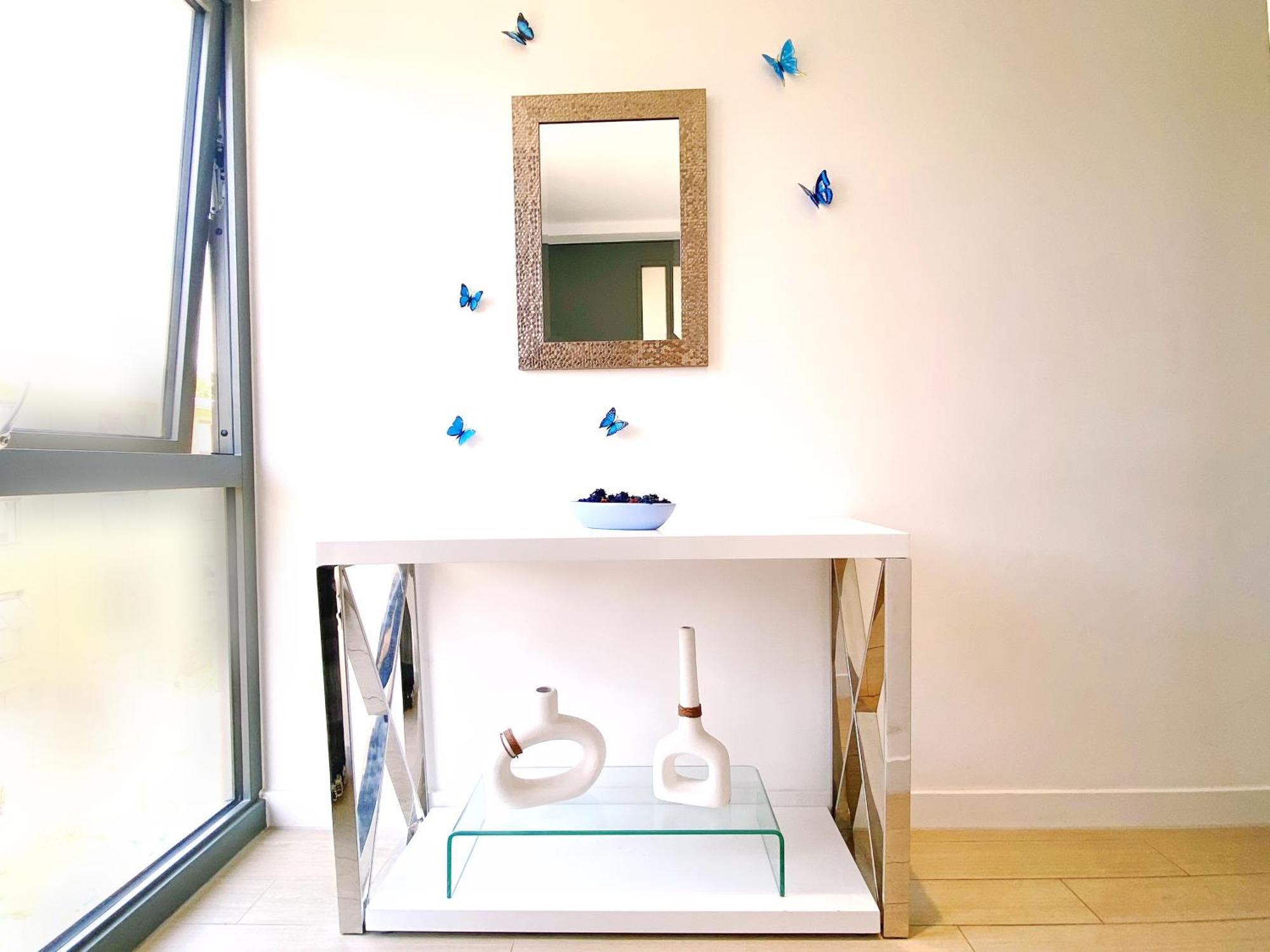 New Large 4 Bedroom & 3 Bathroom Flat Near Angel Station In Zone 1 For Max 13 Guests * Londen