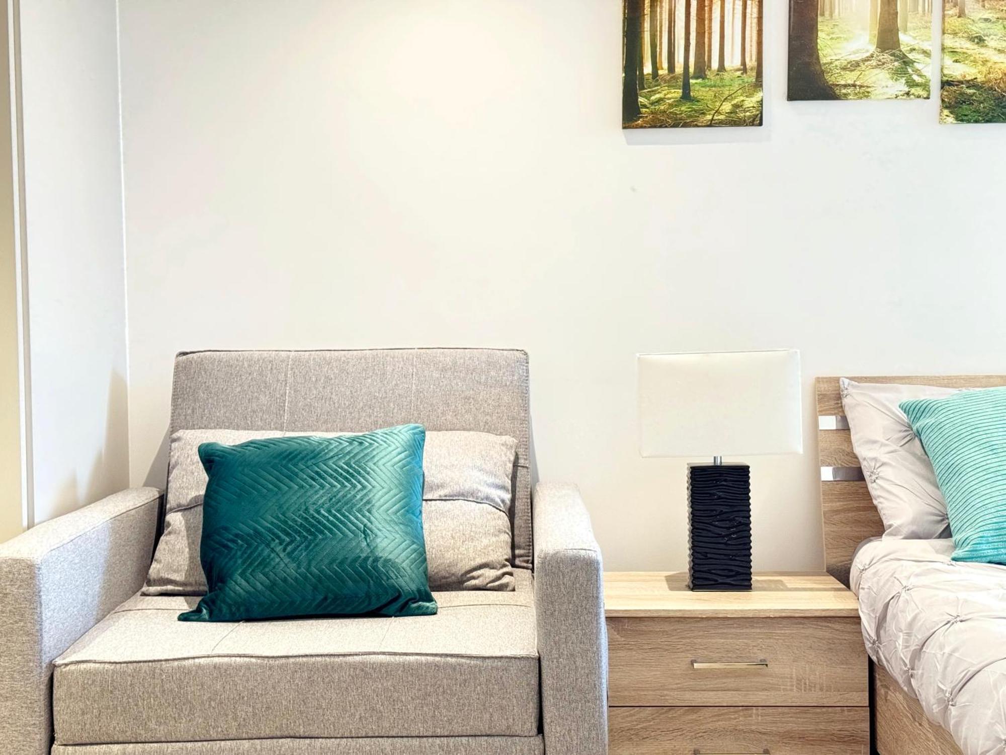 New Large 4 Bedroom & 3 Bathroom Flat Near Angel Station In Zone 1 For Max 13 Guests Appartement