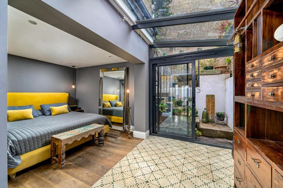 Stunning Flat In Chelsea Apartment