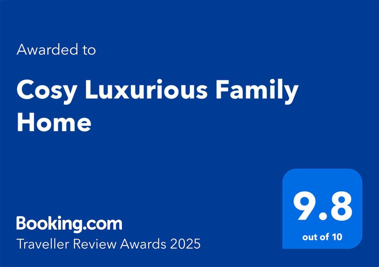 Ferienhaus Cosy Luxurious Family *