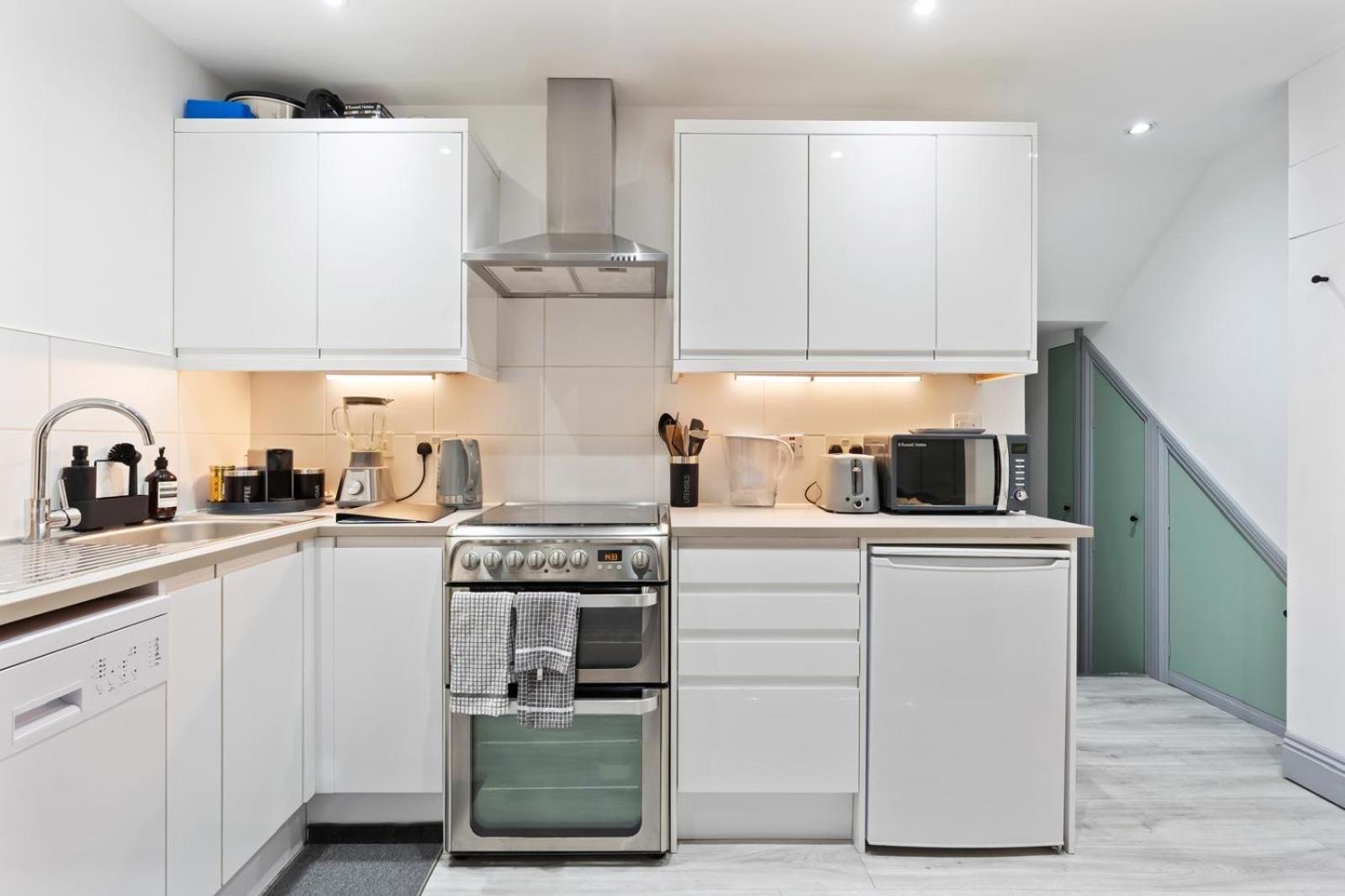 Stylish 1br Fulham Flat With Private Patio